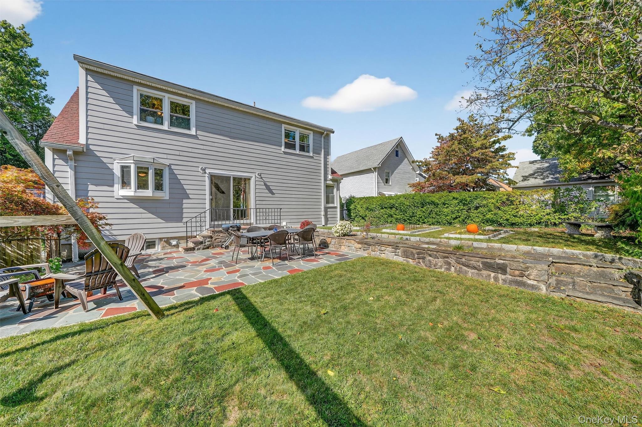 Single Family Marbledale  Westchester County, NY 10707, MLS-929329-33