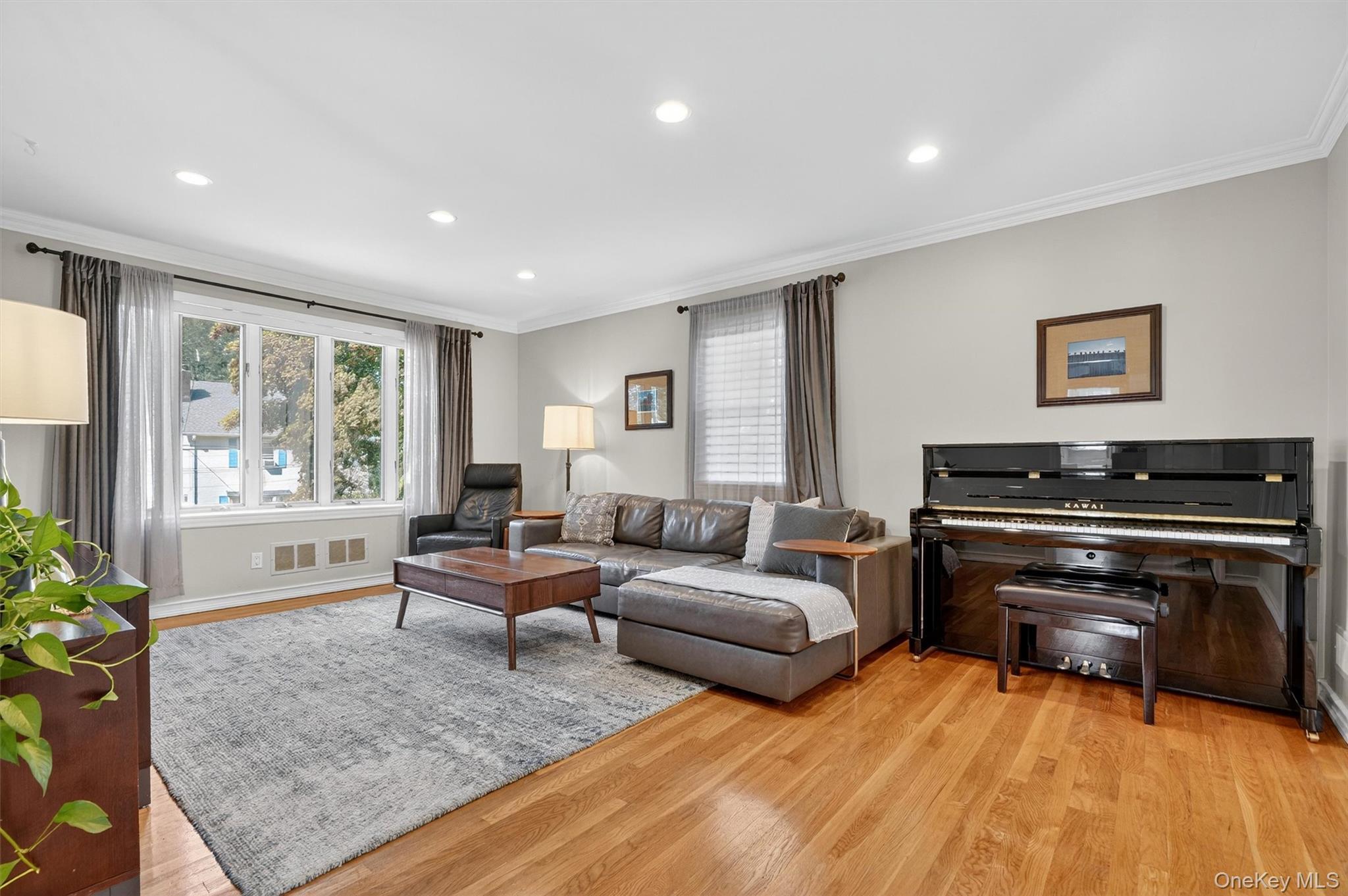 Single Family Marbledale  Westchester County, NY 10707, MLS-929329-4