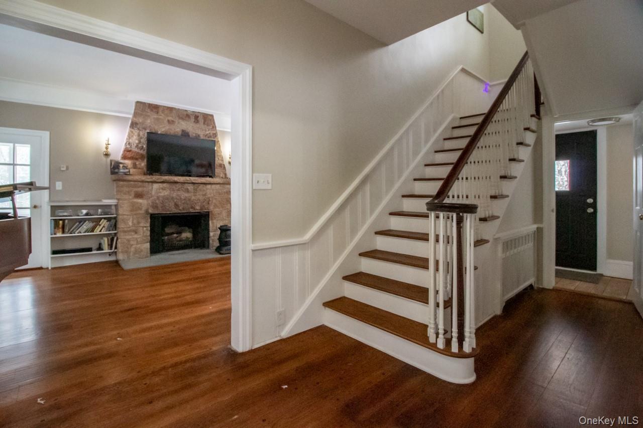 Single Family Ulster Heights Ulster County, NY 12428, MLS-929360-10