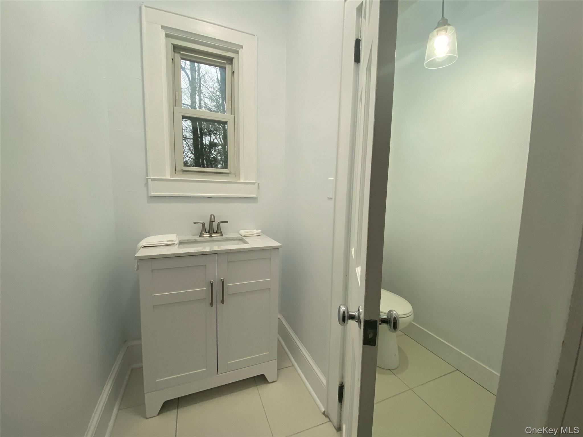 Single Family Ulster Heights Ulster County, NY 12428, MLS-929360-12