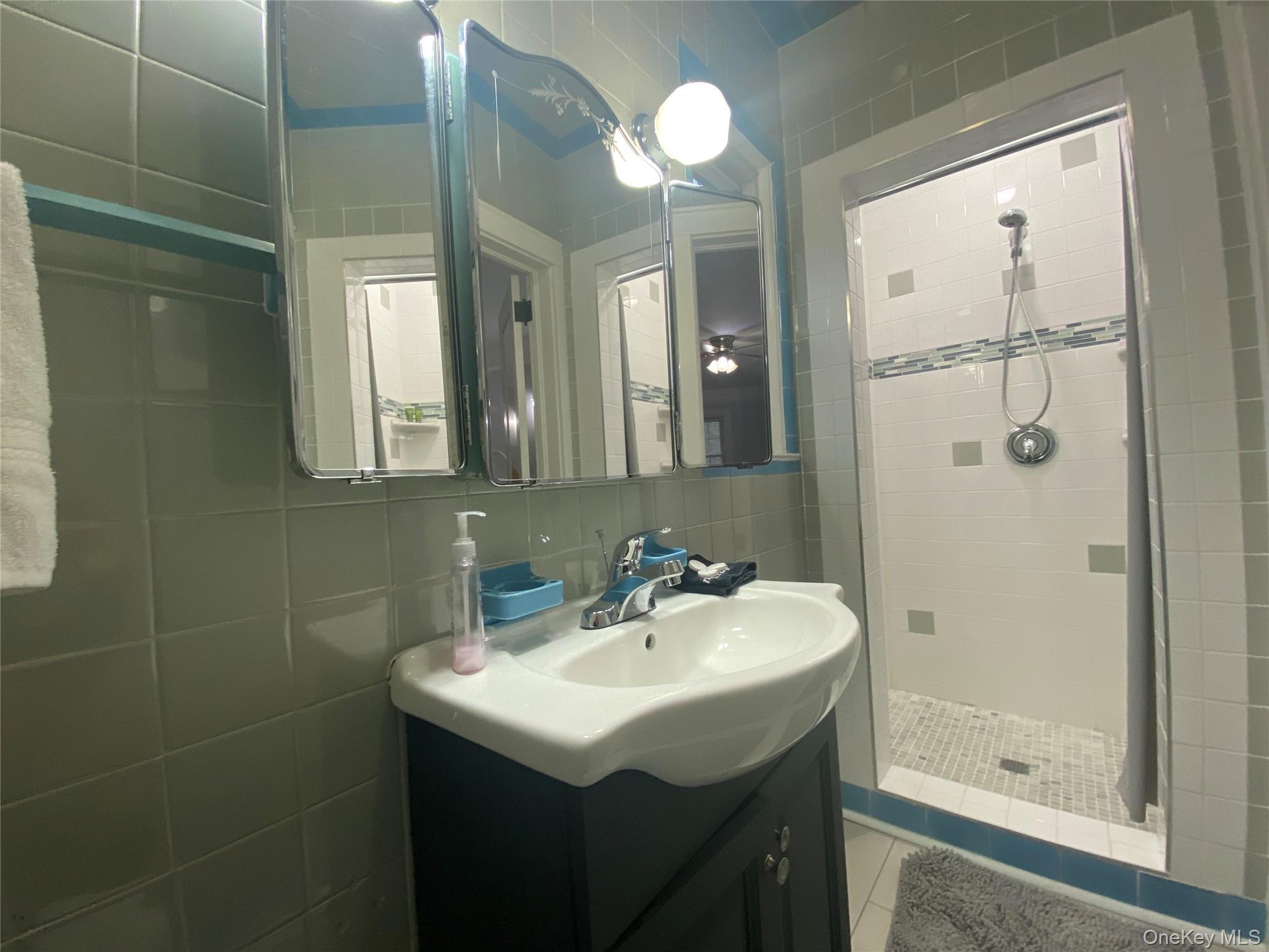 Single Family Ulster Heights Ulster County, NY 12428, MLS-929360-13