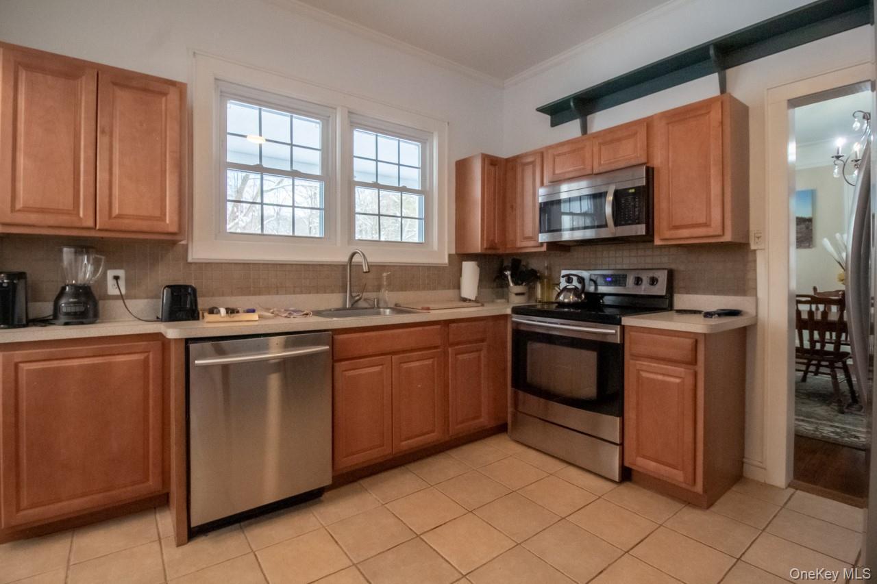 Single Family Ulster Heights Ulster County, NY 12428, MLS-929360-6