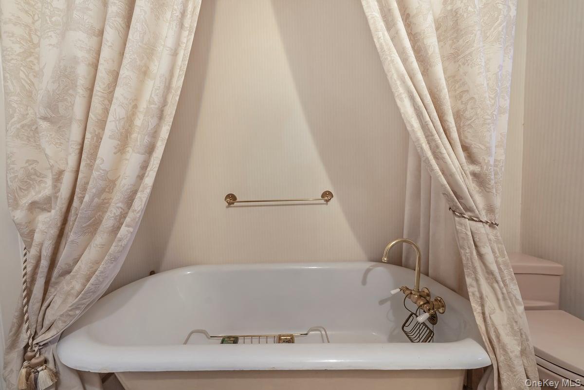 Single Family Ridge  Westchester County, NY 10705, MLS-929373-17