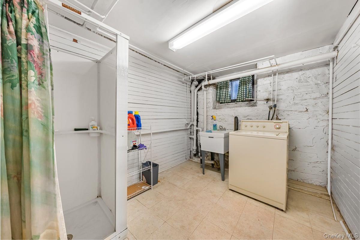 Single Family Ridge  Westchester County, NY 10705, MLS-929373-35