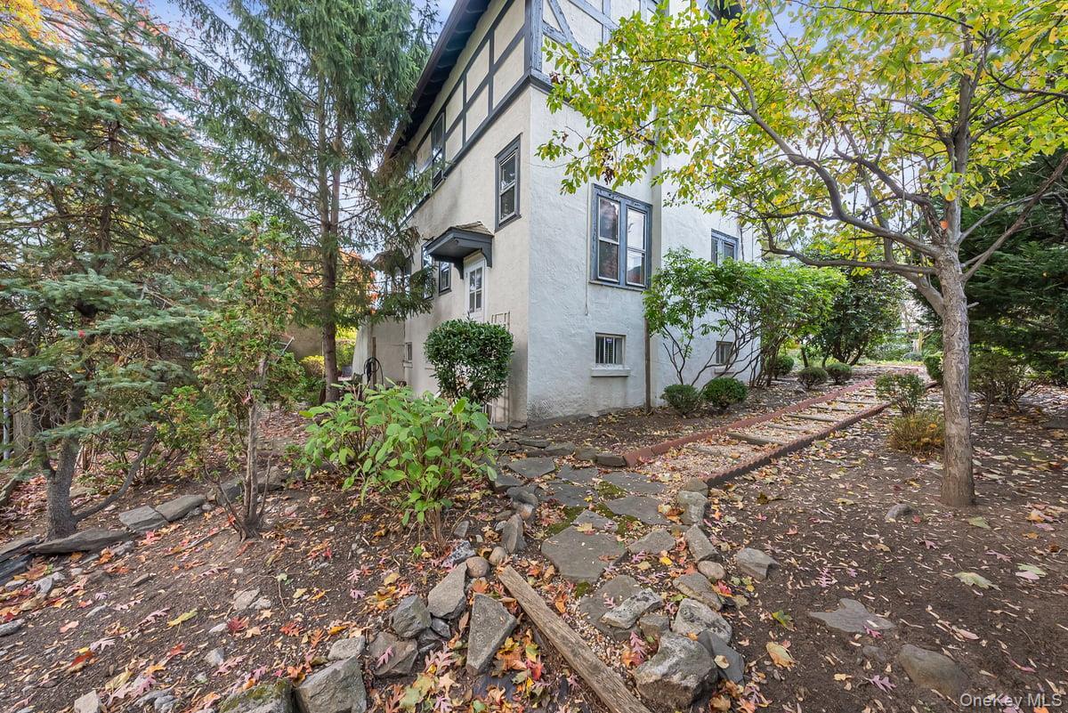 Single Family Ridge  Westchester County, NY 10705, MLS-929373-42