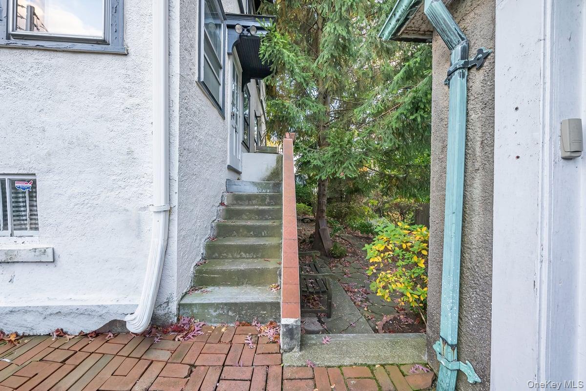 Single Family Ridge  Westchester County, NY 10705, MLS-929373-43