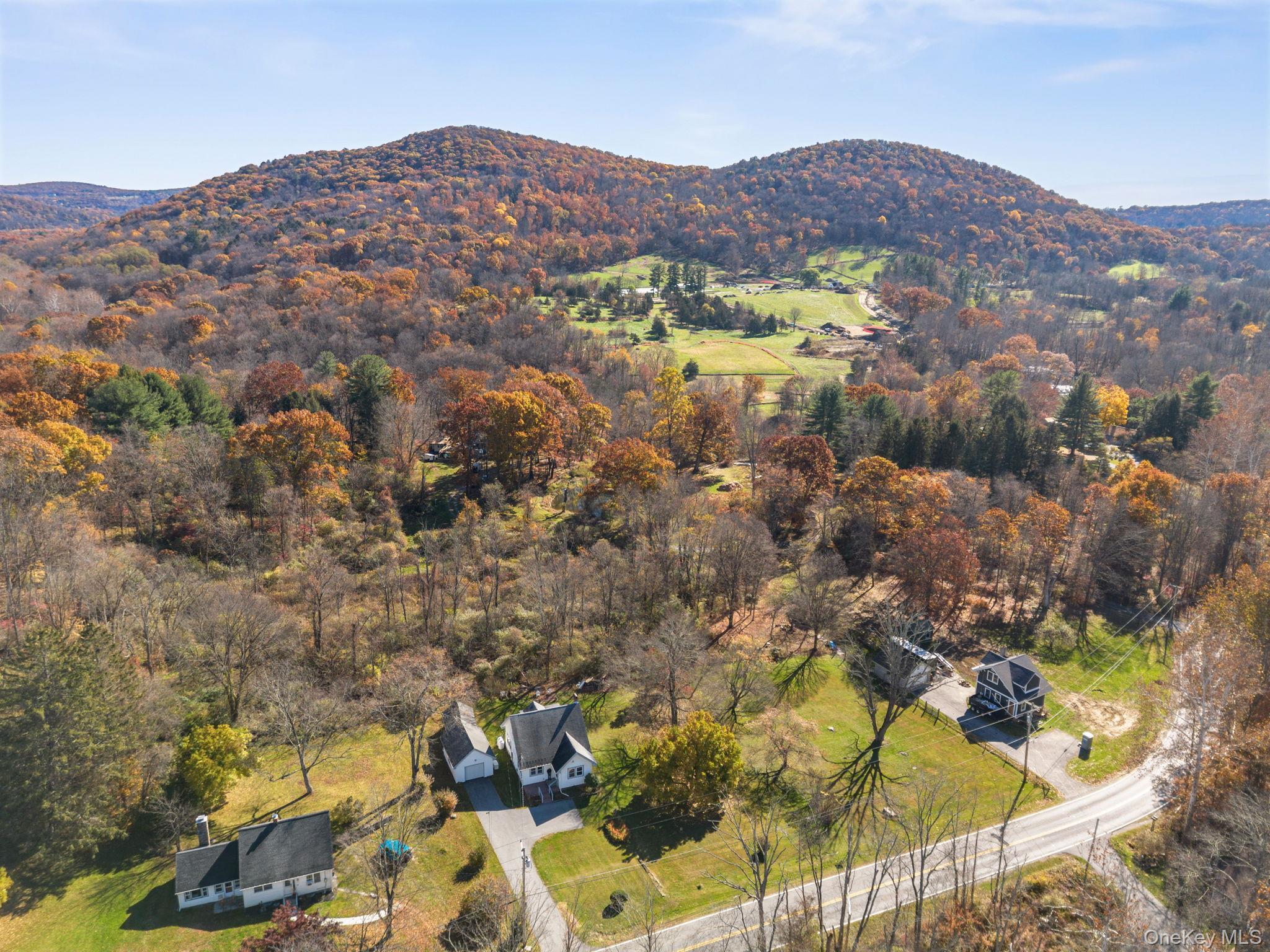 Single Family Dog Tail Corners Dutchess County, NY 12594, MLS-929378-31