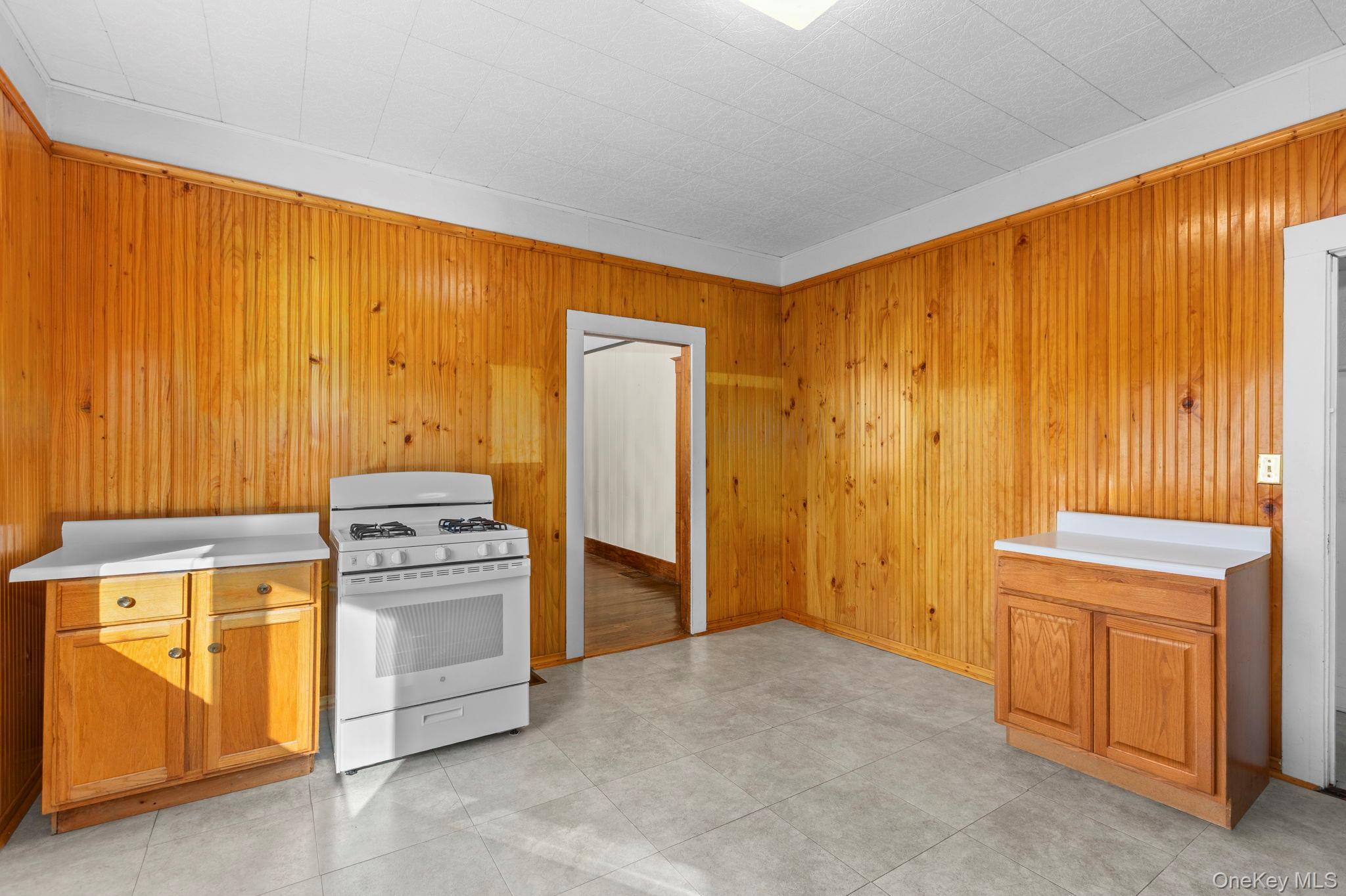 Single Family Dog Tail Corners Dutchess County, NY 12594, MLS-929378-9