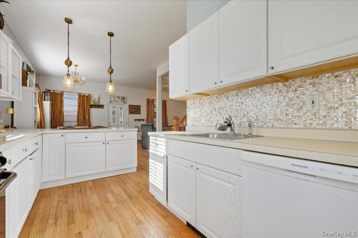 Single Family 9th Nassau County, NY 11709, MLS-929385-15