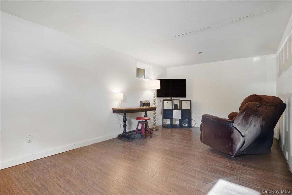 Single Family 9th Nassau County, NY 11709, MLS-929385-24