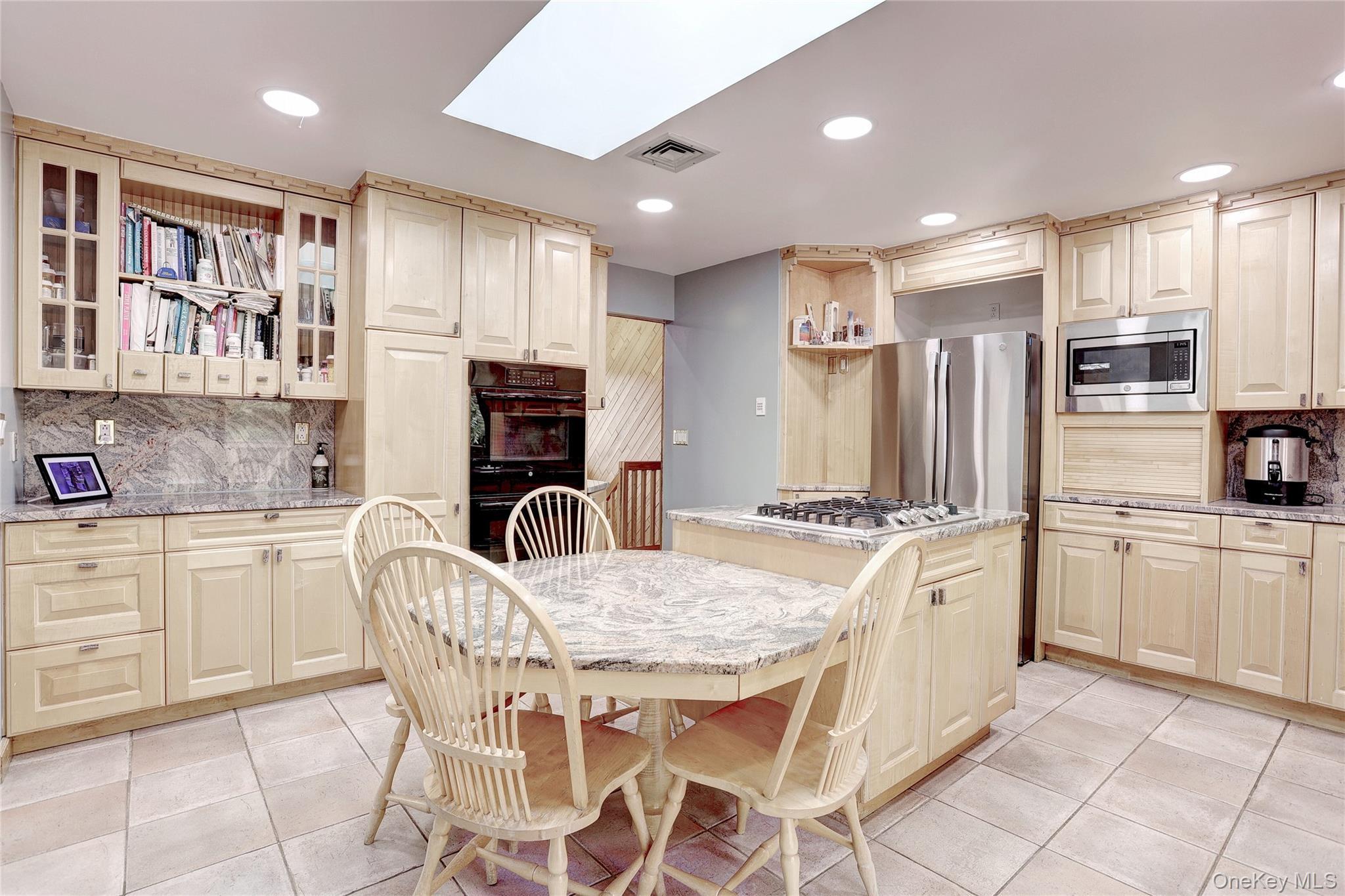 Single Family Sherwood Ridge  Rockland County, NY 10970, MLS-929390-8