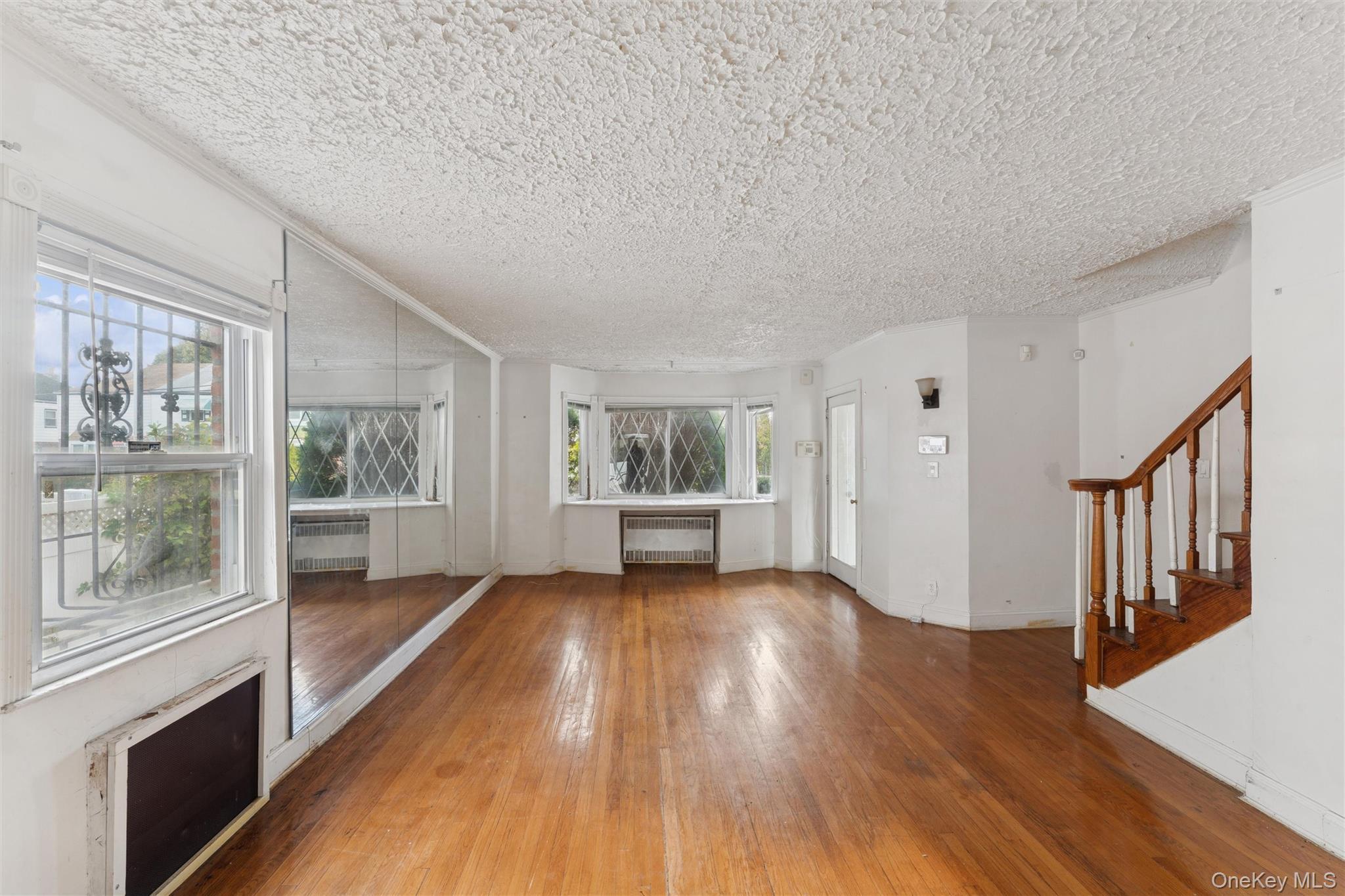 Single Family 228th  Queens, NY 11411, MLS-929393-6