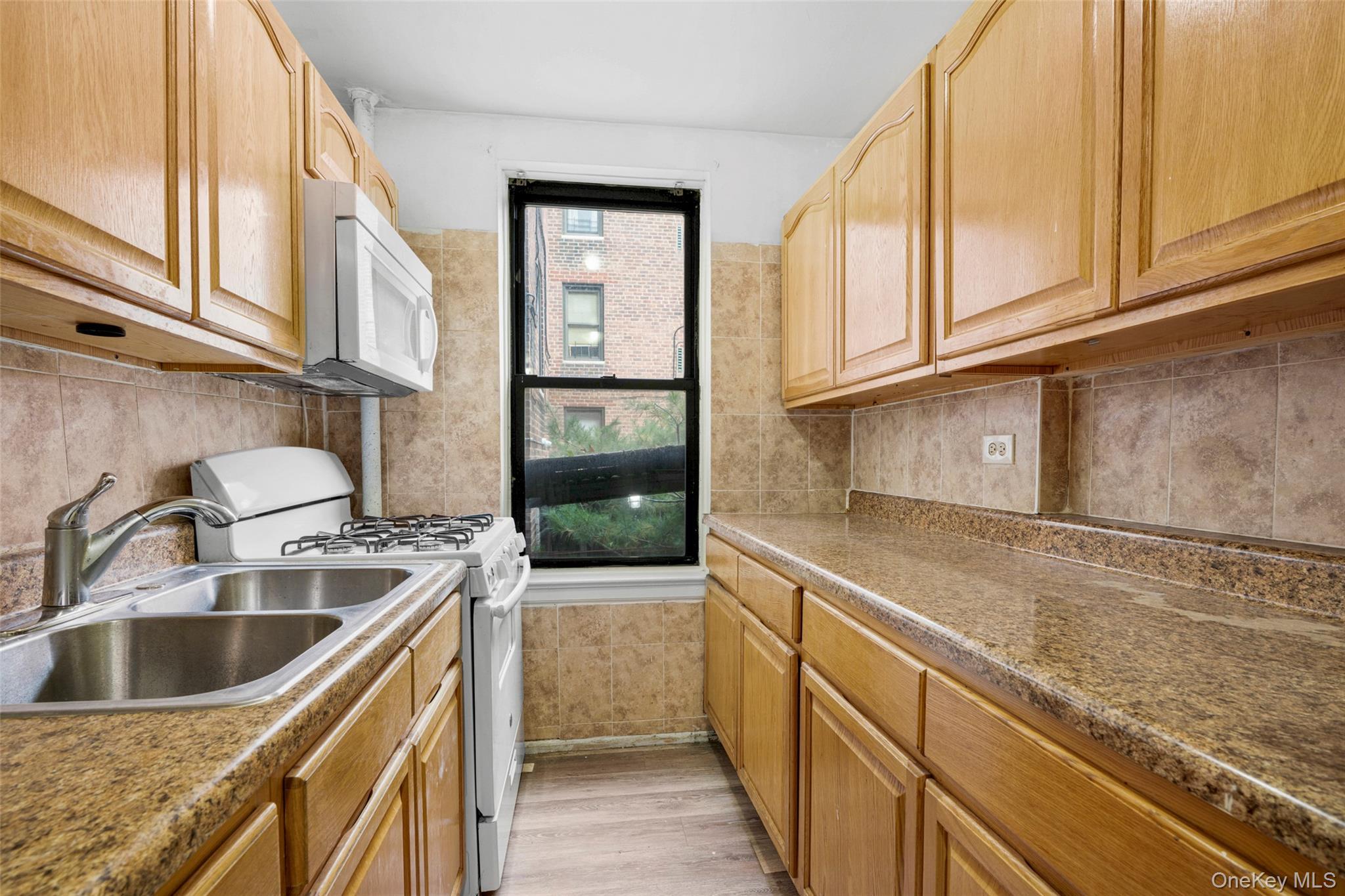 Coop Barker Bronx, NY 10467, MLS-929398-10