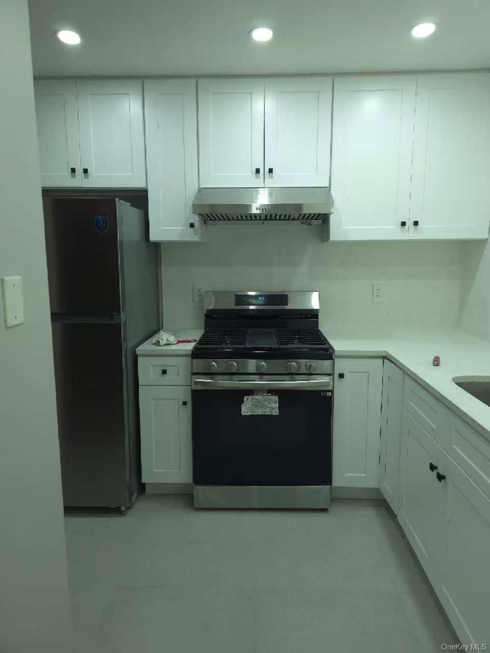 Single Family Randall  Bronx, NY 10473, MLS-929407-3