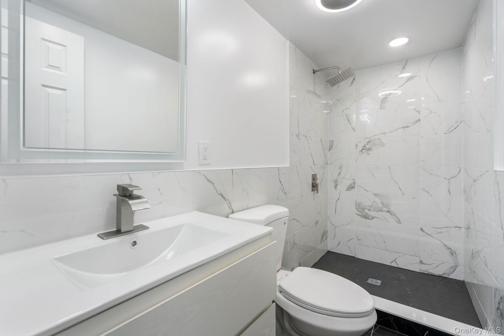 Single Family Oxford Circle Sullivan County, NY 12759, MLS-929417-17