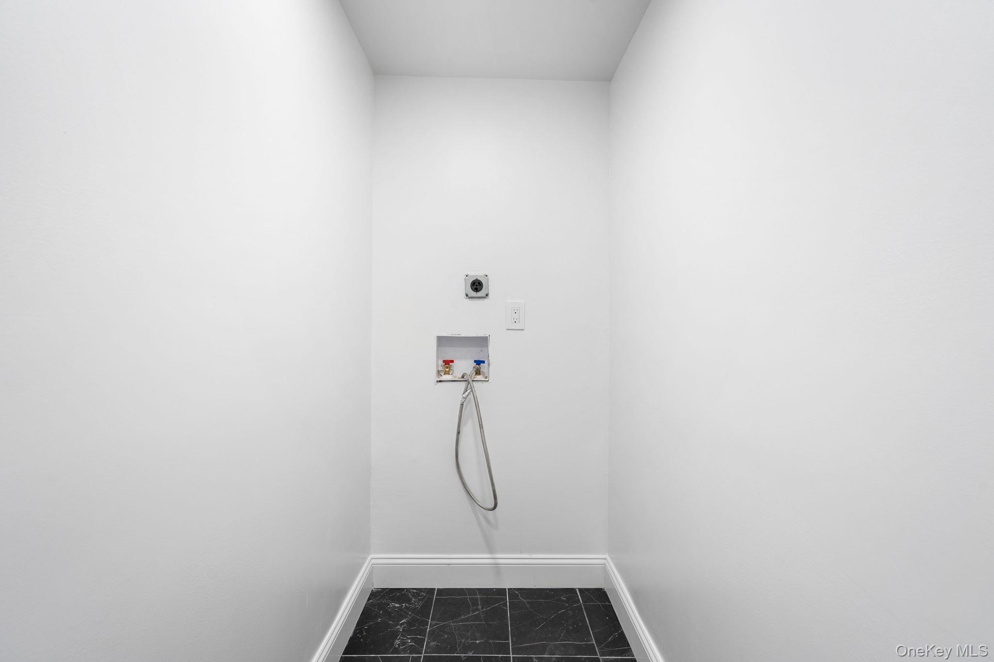 Single Family Oxford Circle Sullivan County, NY 12759, MLS-929417-18