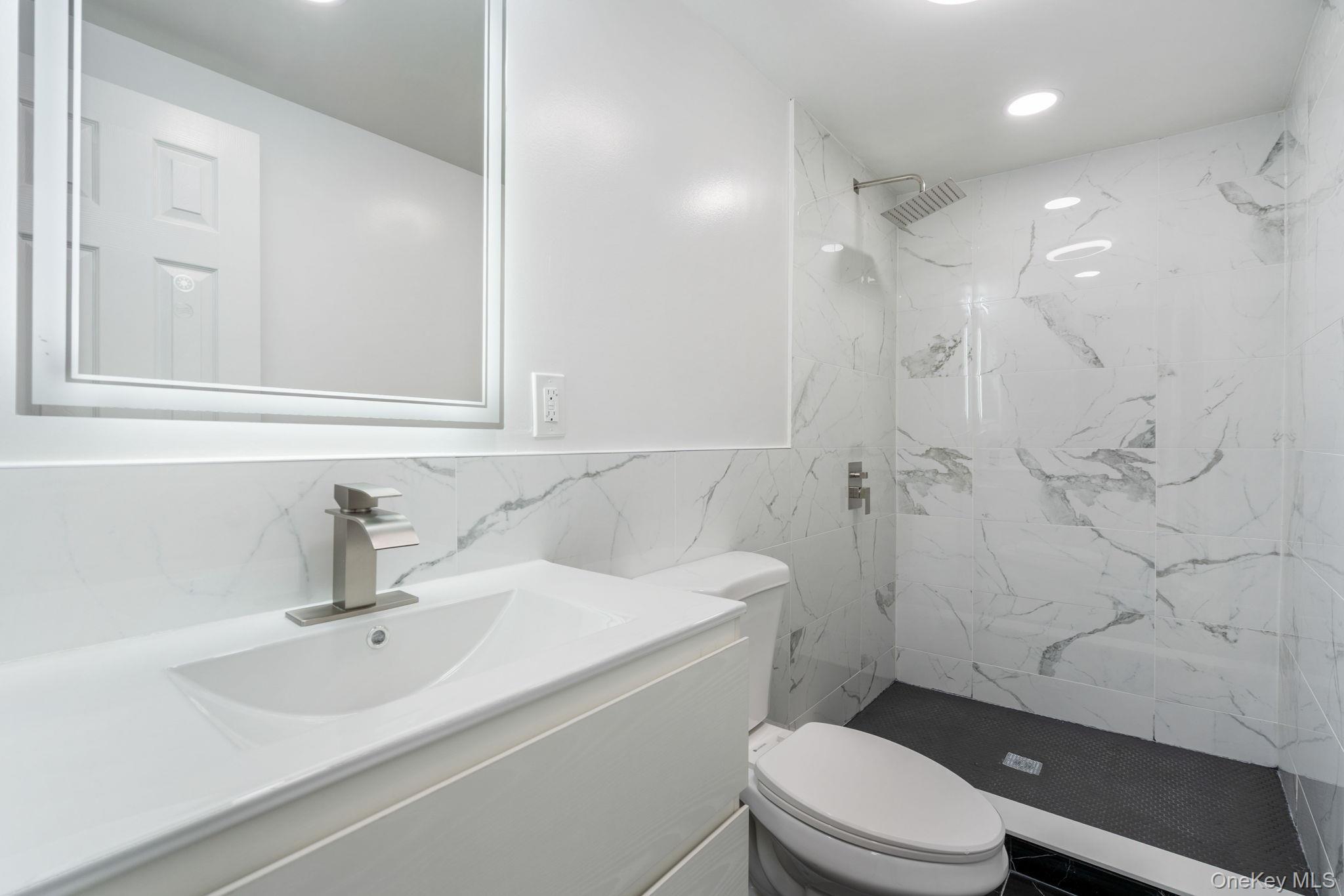 Single Family Oxford Circle Sullivan County, NY 12759, MLS-929417-19