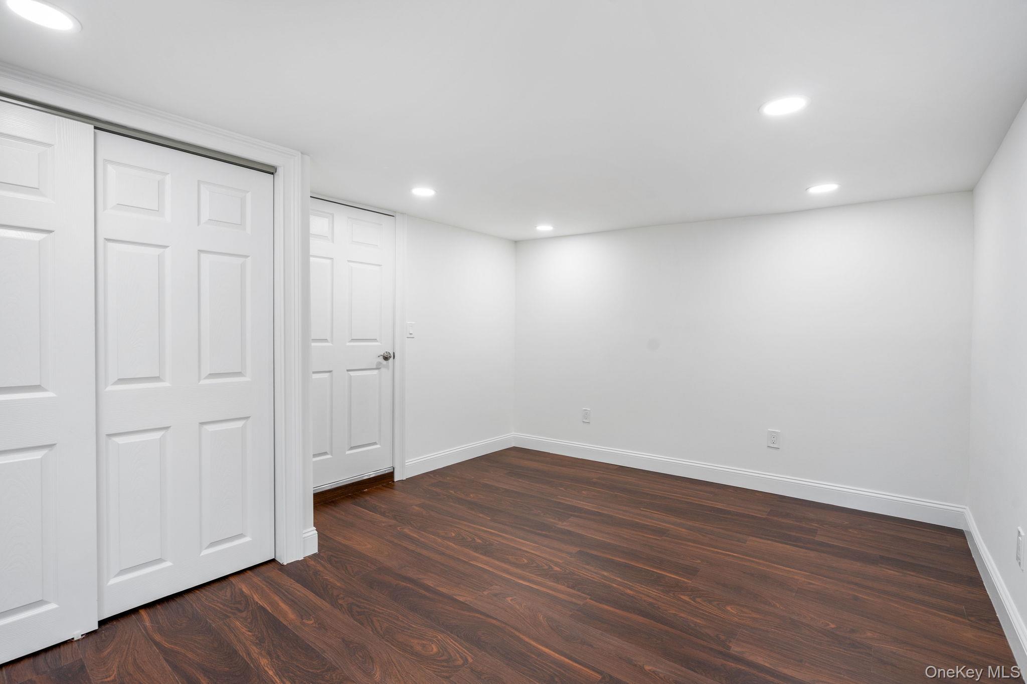 Single Family Oxford Circle  Sullivan County, NY 12759, MLS-929417-21