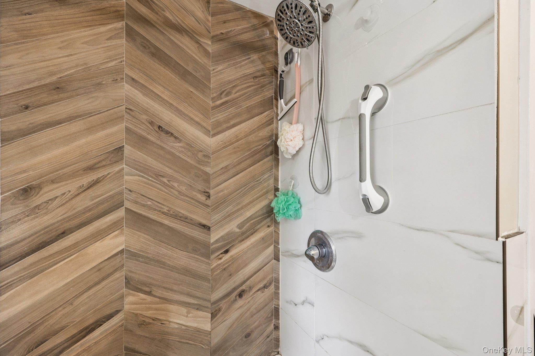 Single Family Green Orange County, NY 12575, MLS-929432-16