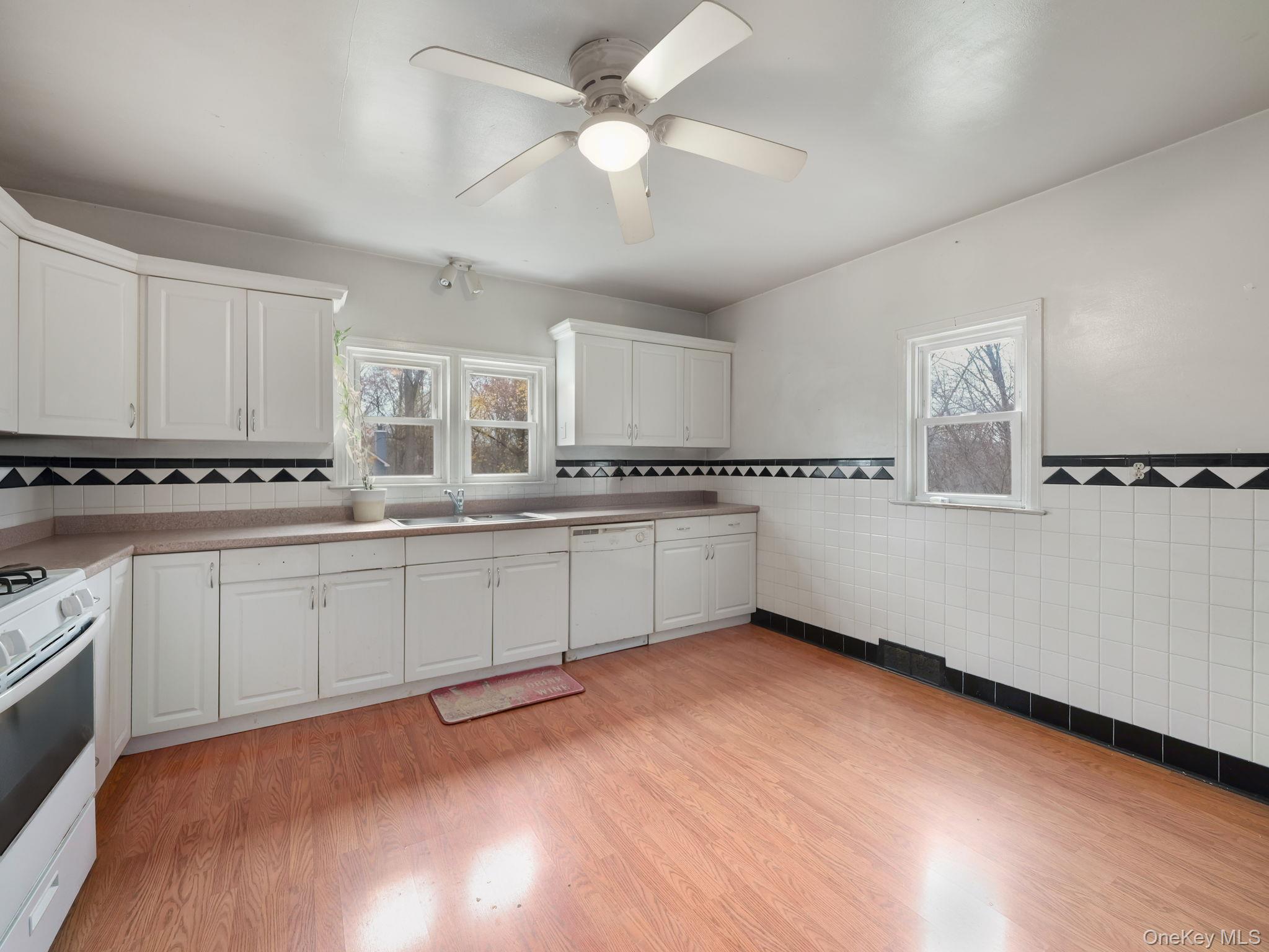 Single Family Bellevue Orange County, NY 12550, MLS-929451-8