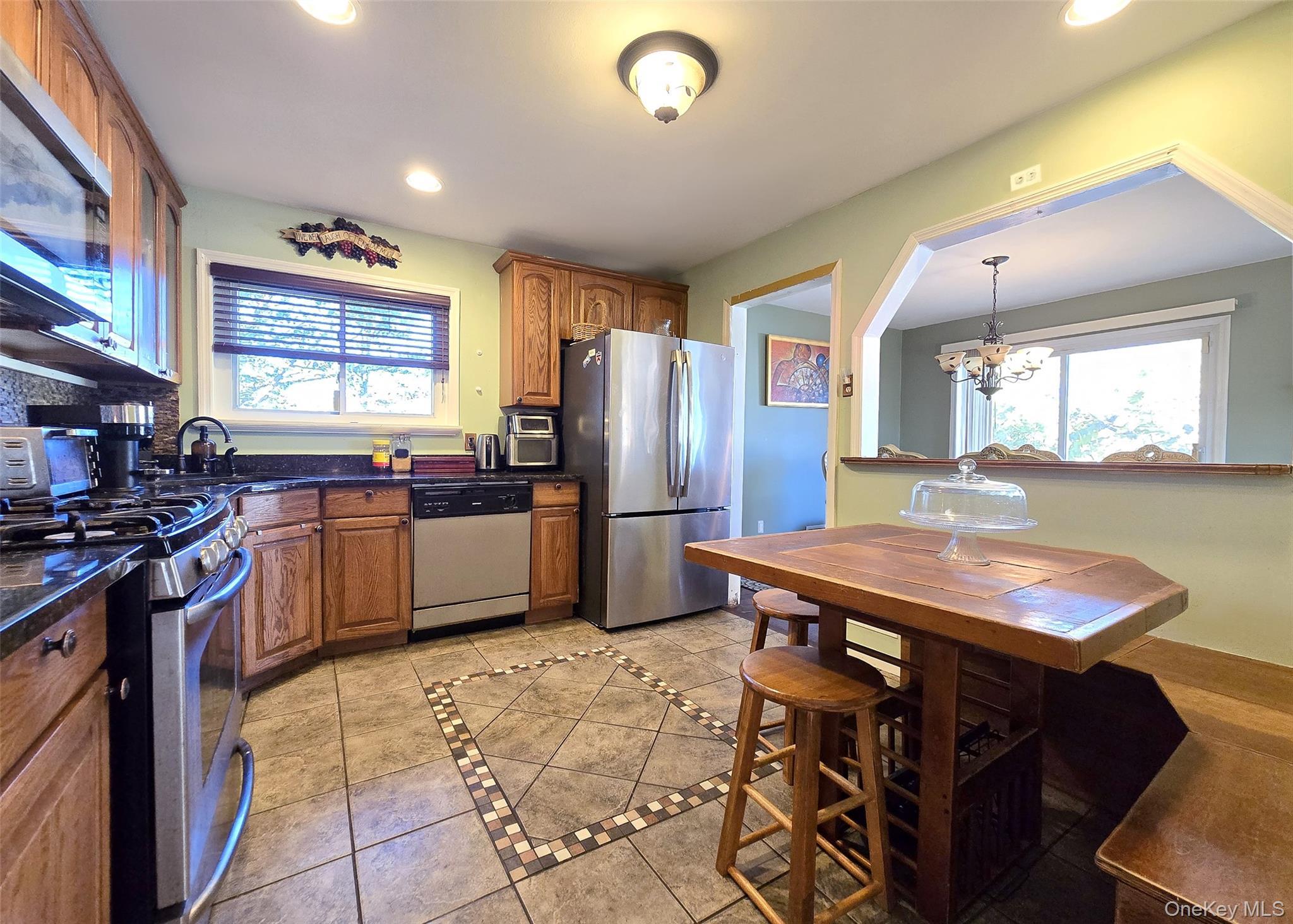 Single Family Van Buren Suffolk County, NY 11720, MLS-929460-5