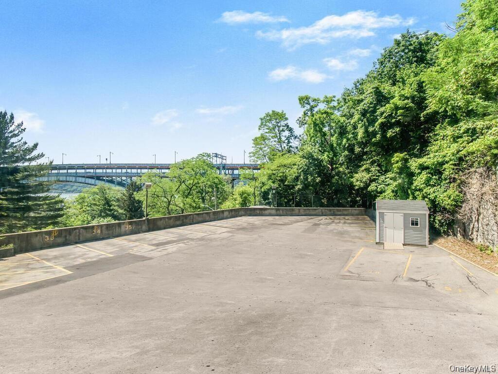 Condo Johnson Bronx, NY 10463, MLS-929465-12