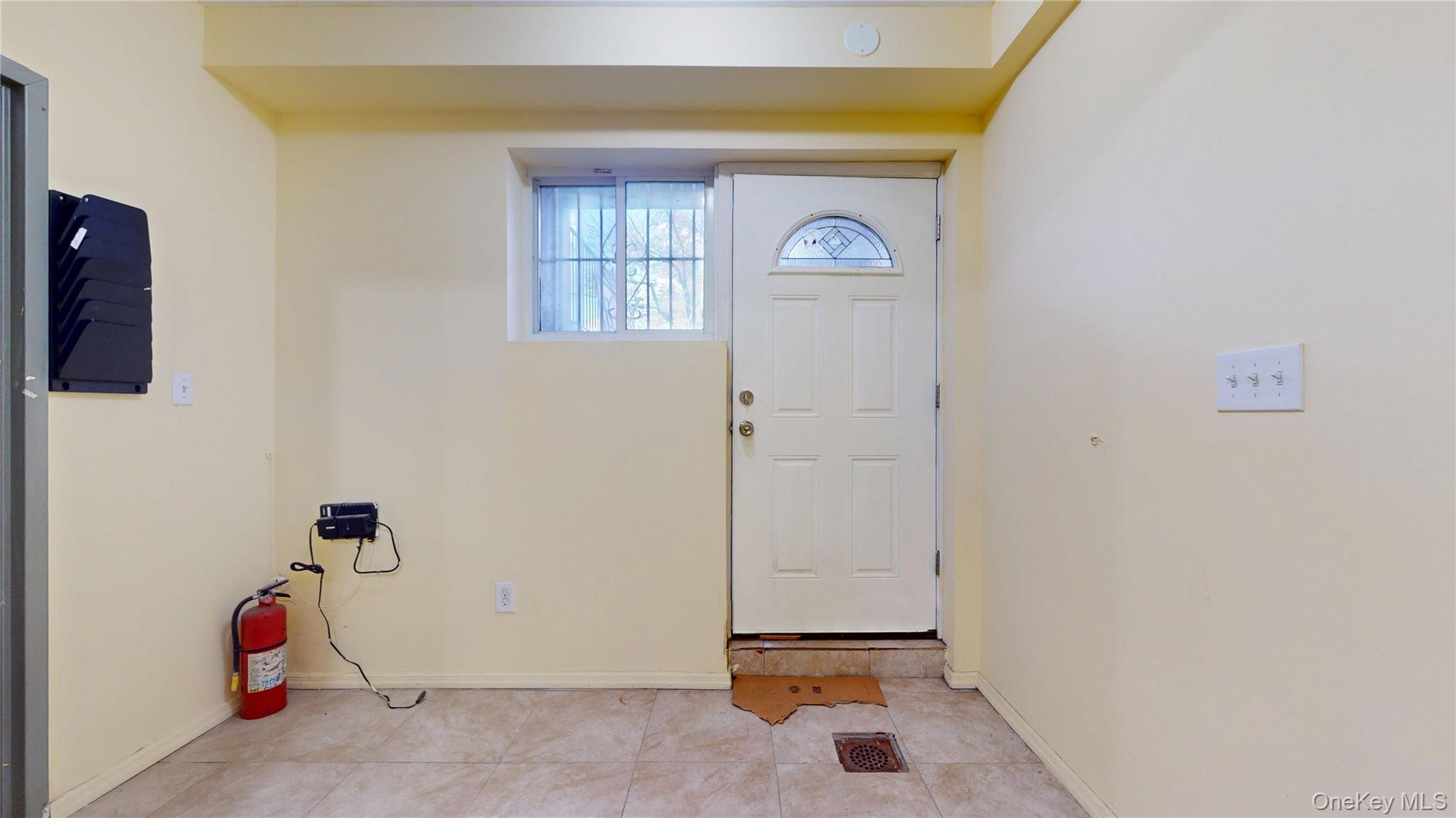 Single Family 14th  Queens, NY 11357, MLS-929467-30