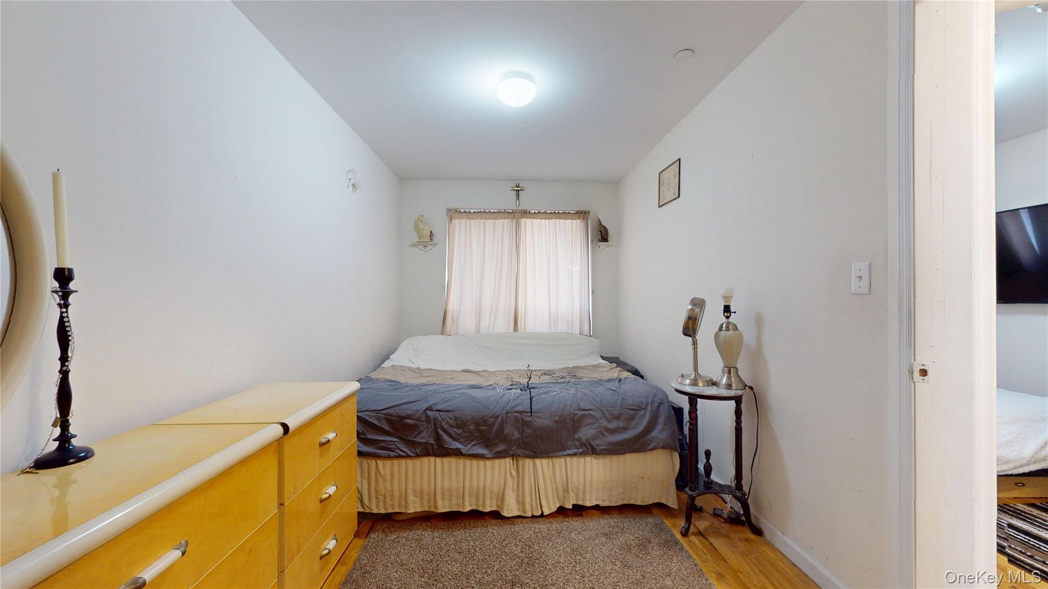 Single Family 14th  Queens, NY 11357, MLS-929467-8