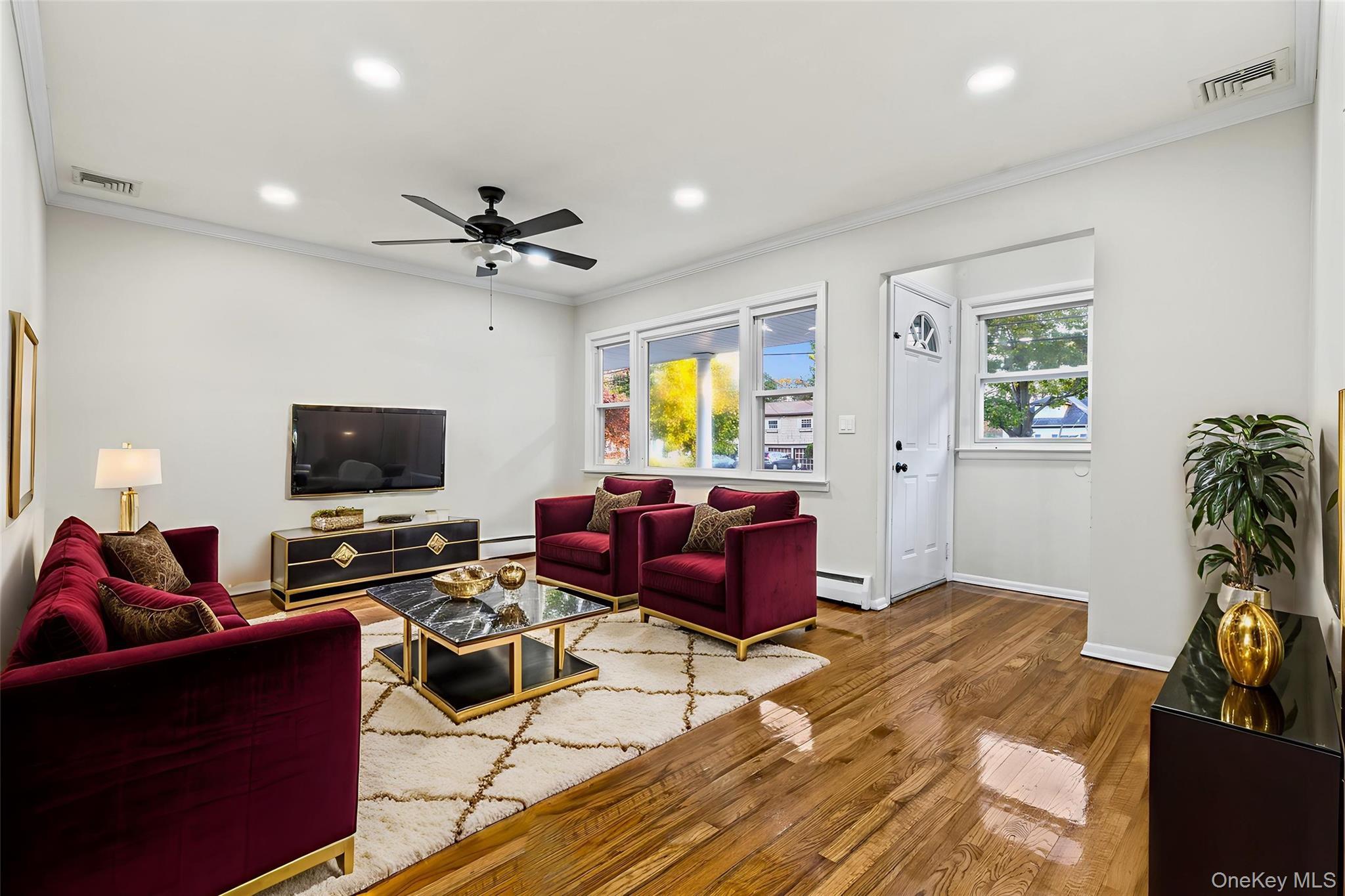 Single Family Franklin  Suffolk County, NY 11717, MLS-929476-11