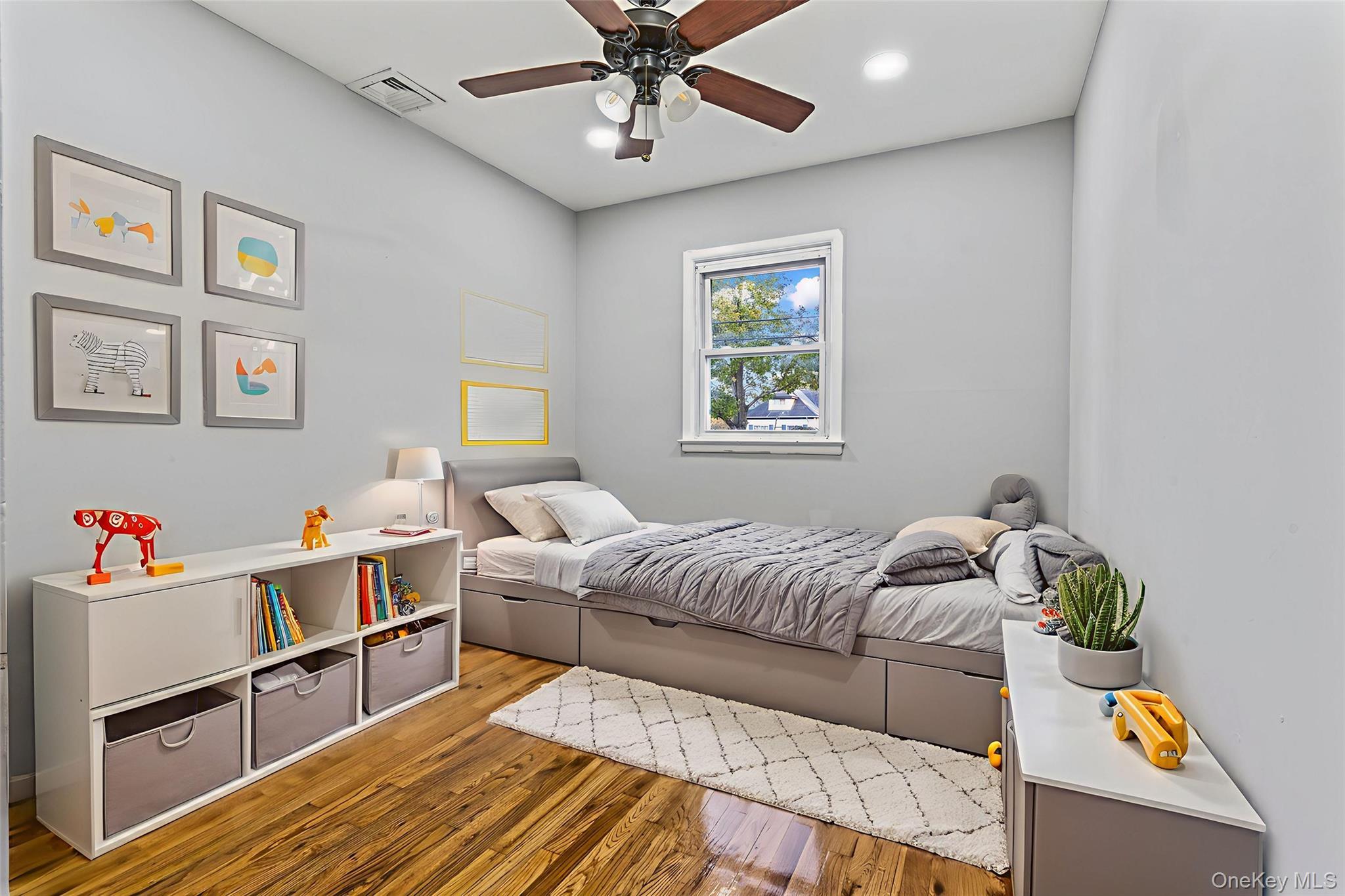 Single Family Franklin  Suffolk County, NY 11717, MLS-929476-21