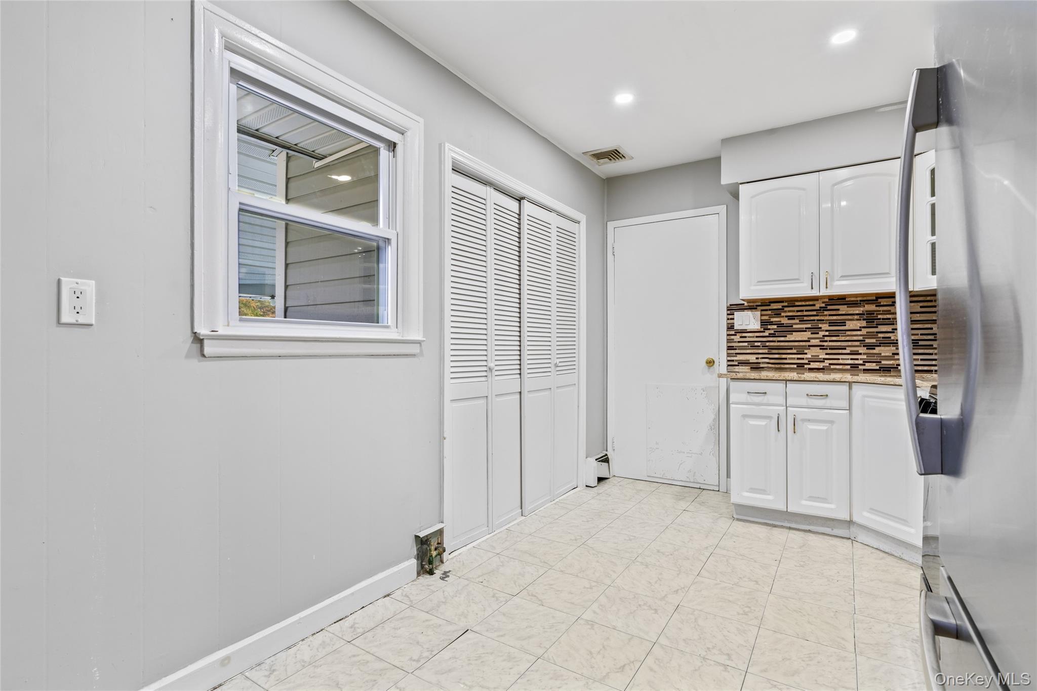 Single Family Franklin  Suffolk County, NY 11717, MLS-929476-24