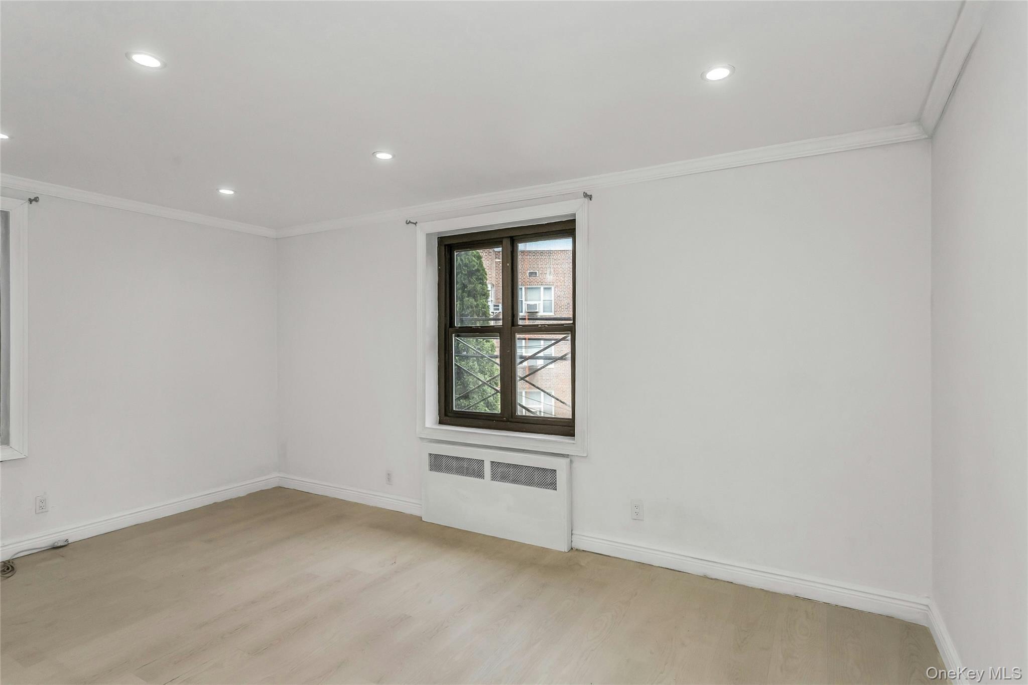 Coop Hill Park Ave Nassau County, NY 11021, MLS-929495-17