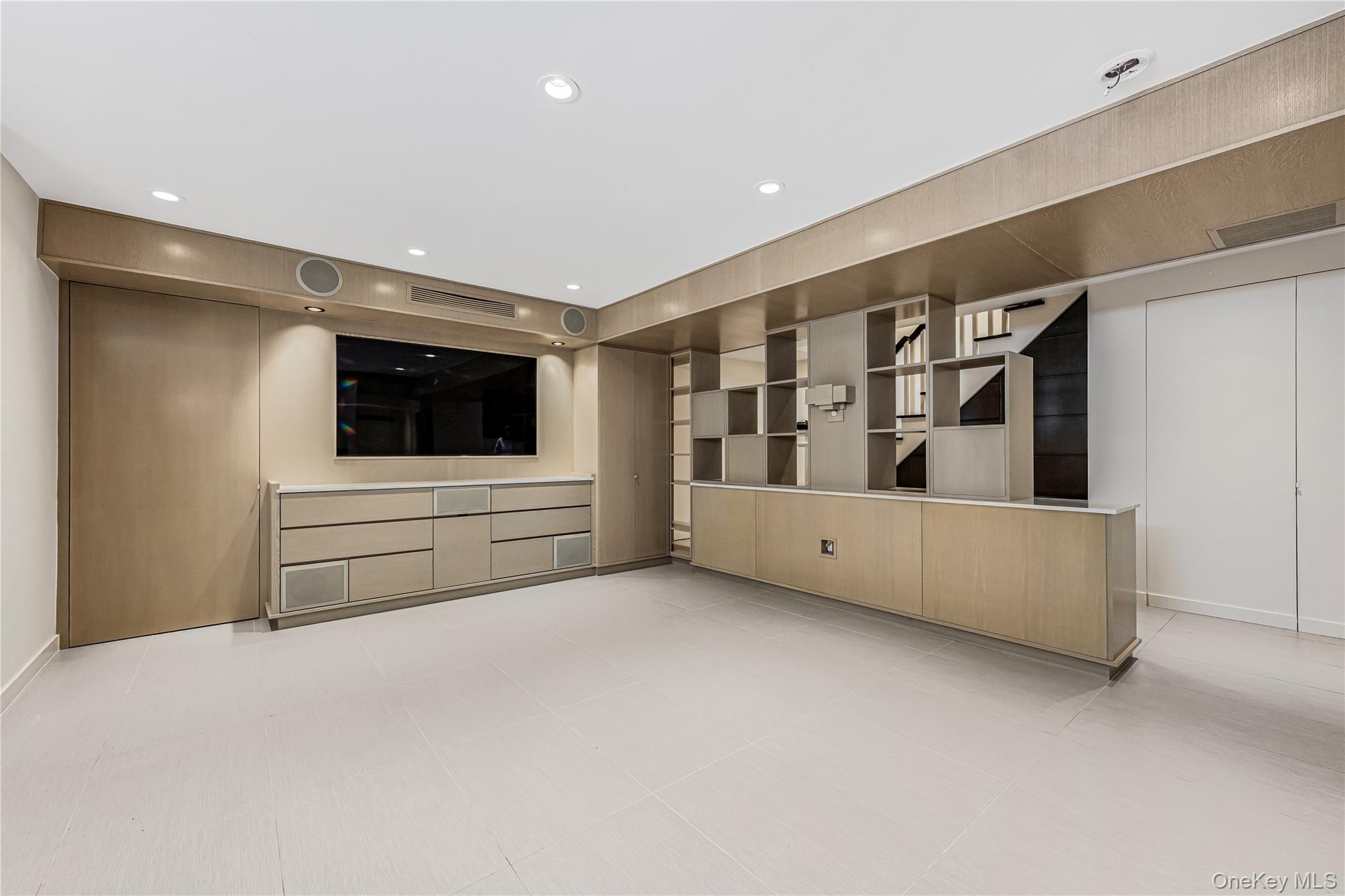 Single Family Murray  Queens, NY 11354, MLS-929507-19