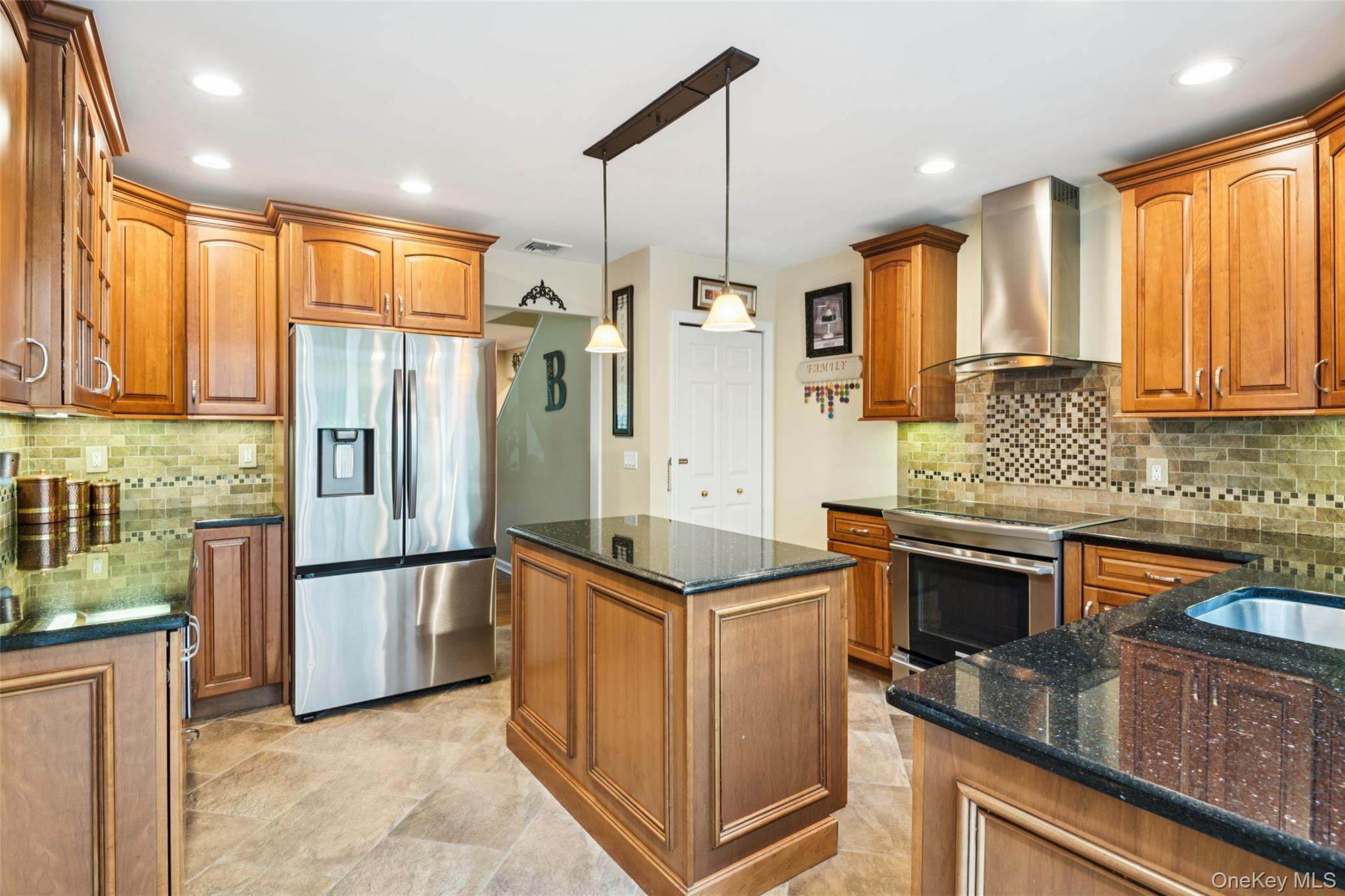 Single Family Colonial  Suffolk County, NY 11743, MLS-929511-14