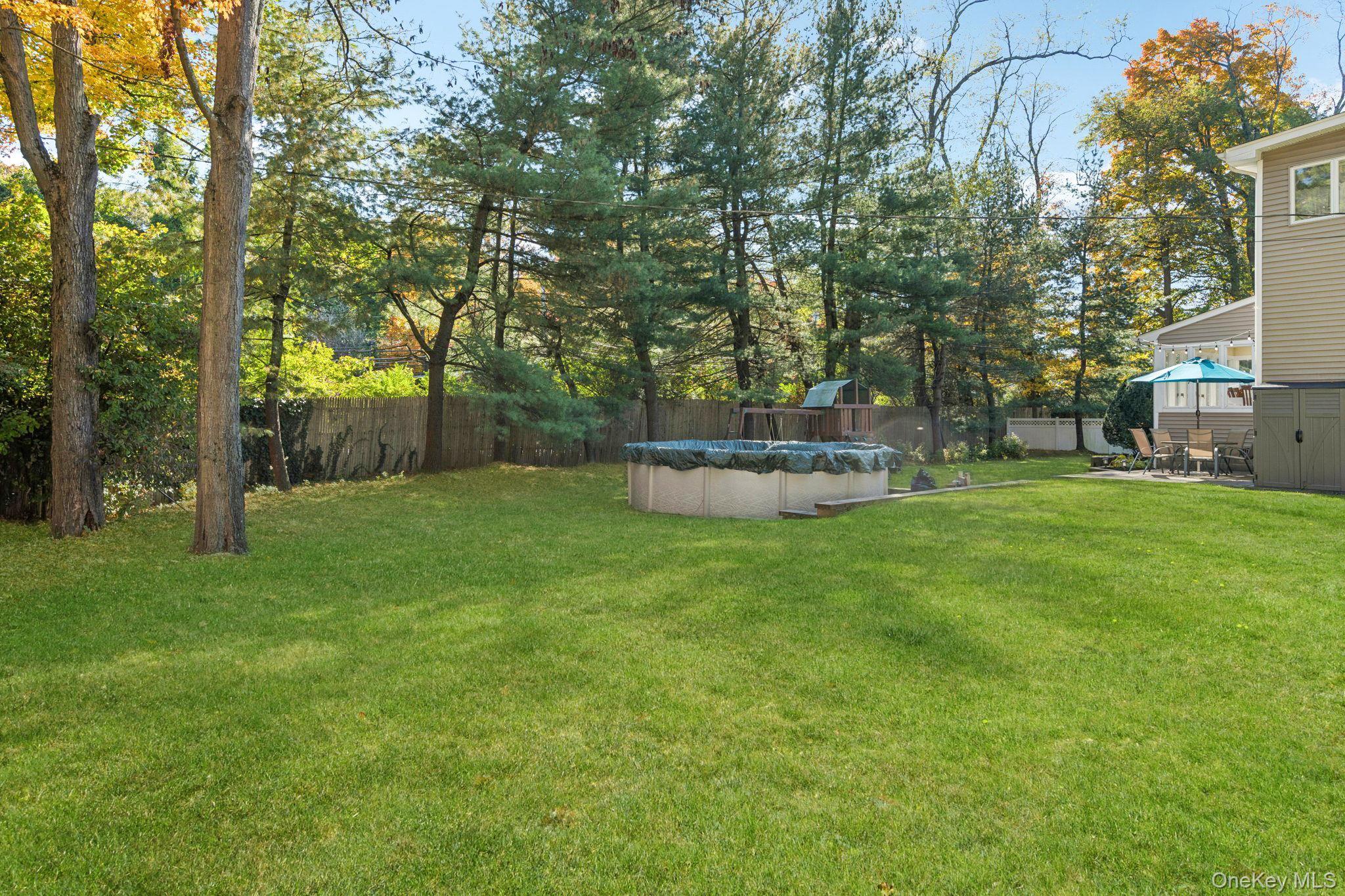 Single Family Colonial  Suffolk County, NY 11743, MLS-929511-37