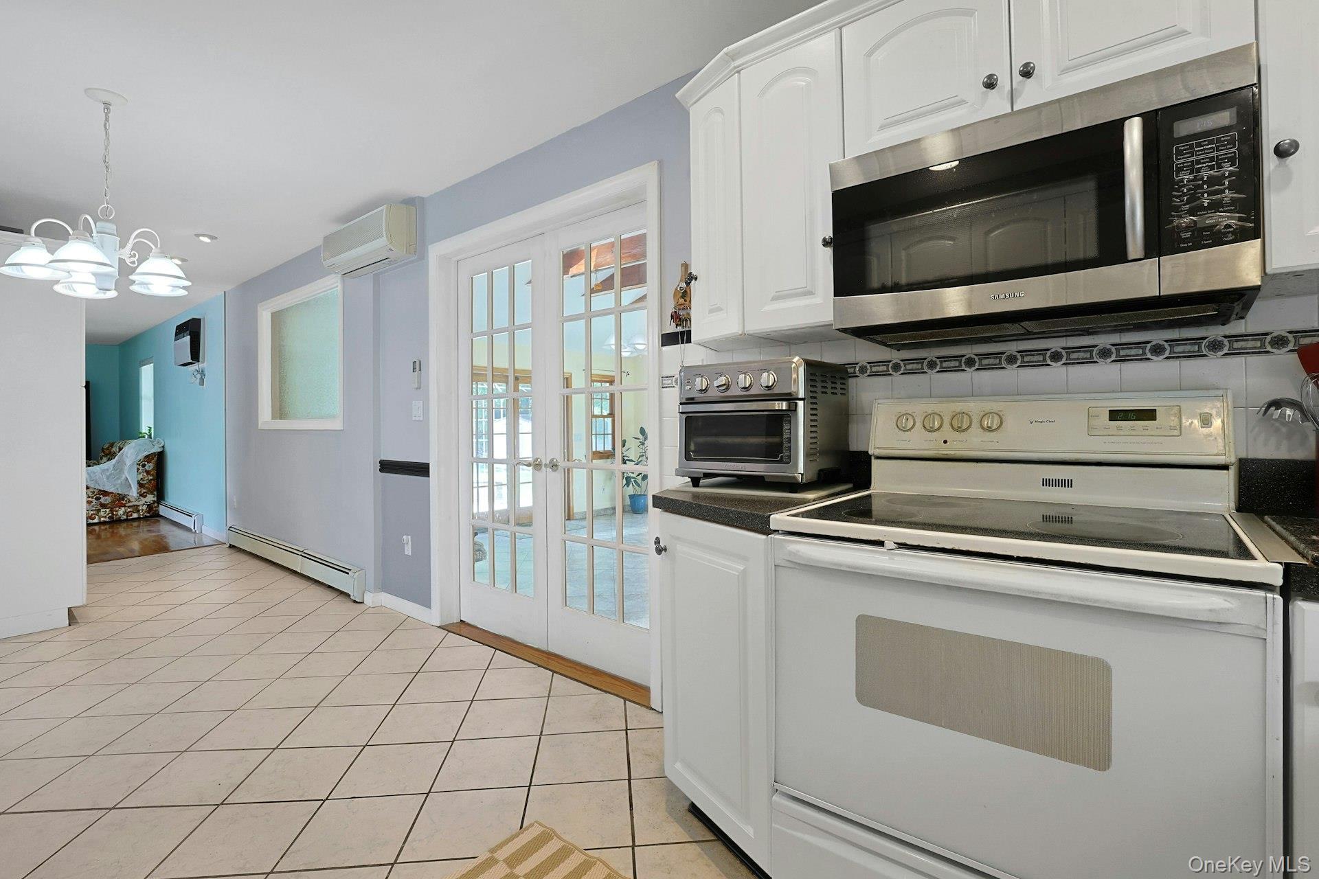 Single Family Nanny Hagen  Westchester County, NY 10594, MLS-929514-14