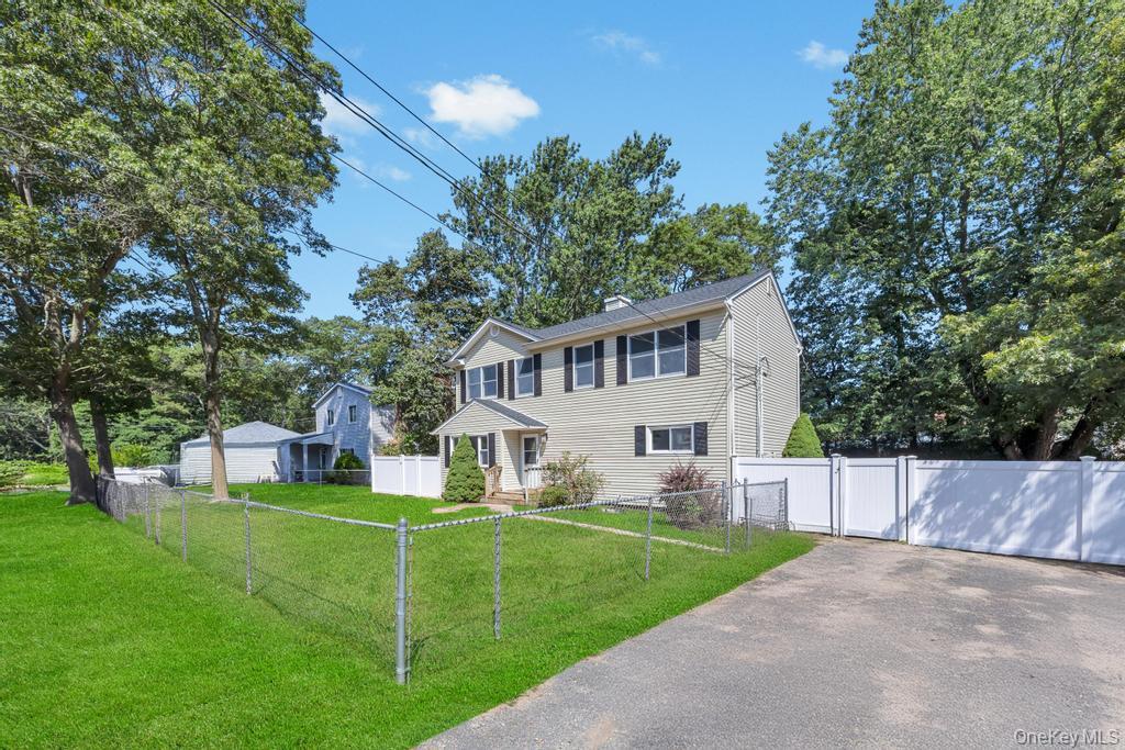 Single Family Shinnecock  Suffolk County, NY 11950, MLS-929524-2