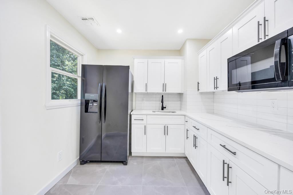 Single Family Shinnecock  Suffolk County, NY 11950, MLS-929524-32