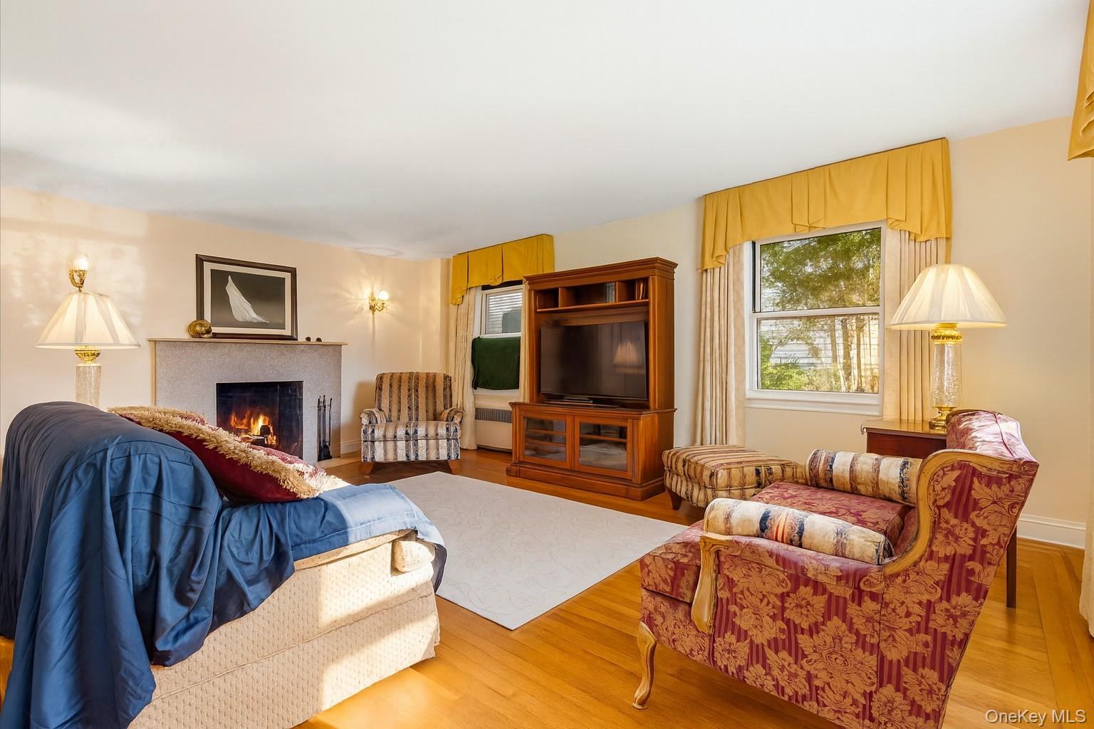 Single Family Grand Central Parkway  Queens, NY 11432, MLS-929525-4