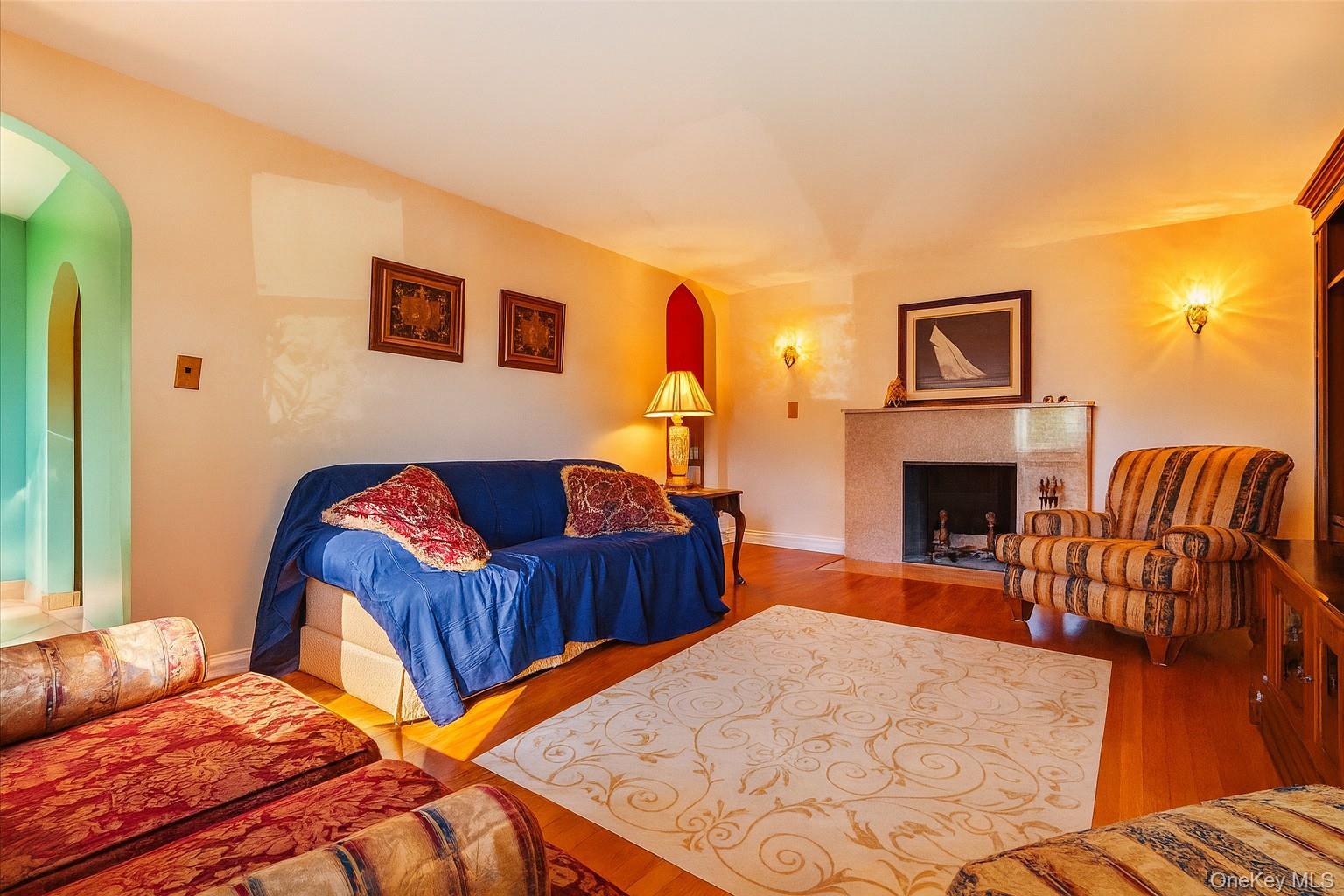 Single Family Grand Central Parkway  Queens, NY 11432, MLS-929525-5