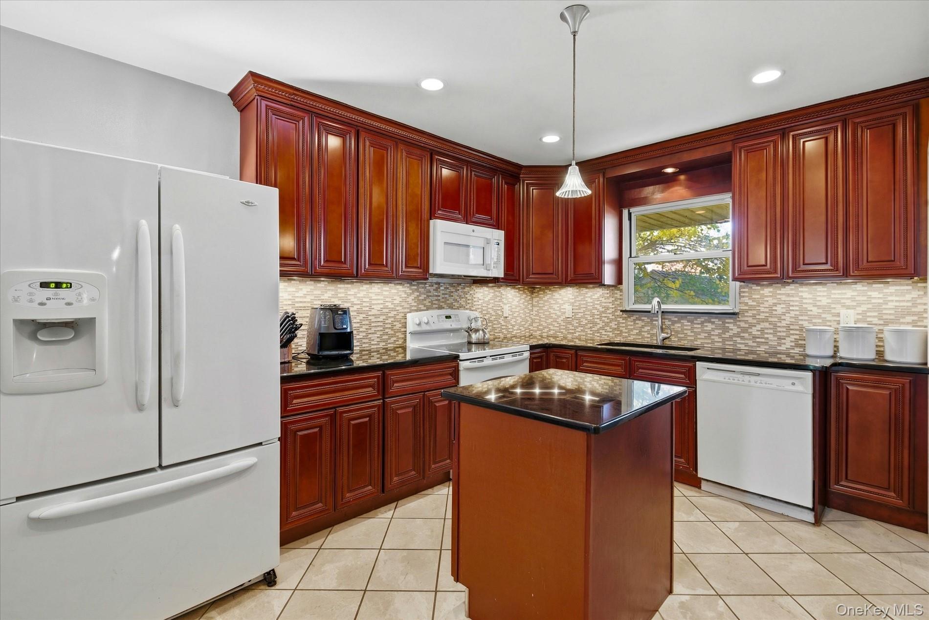 Single Family Grand Central Parkway  Queens, NY 11432, MLS-929525-6