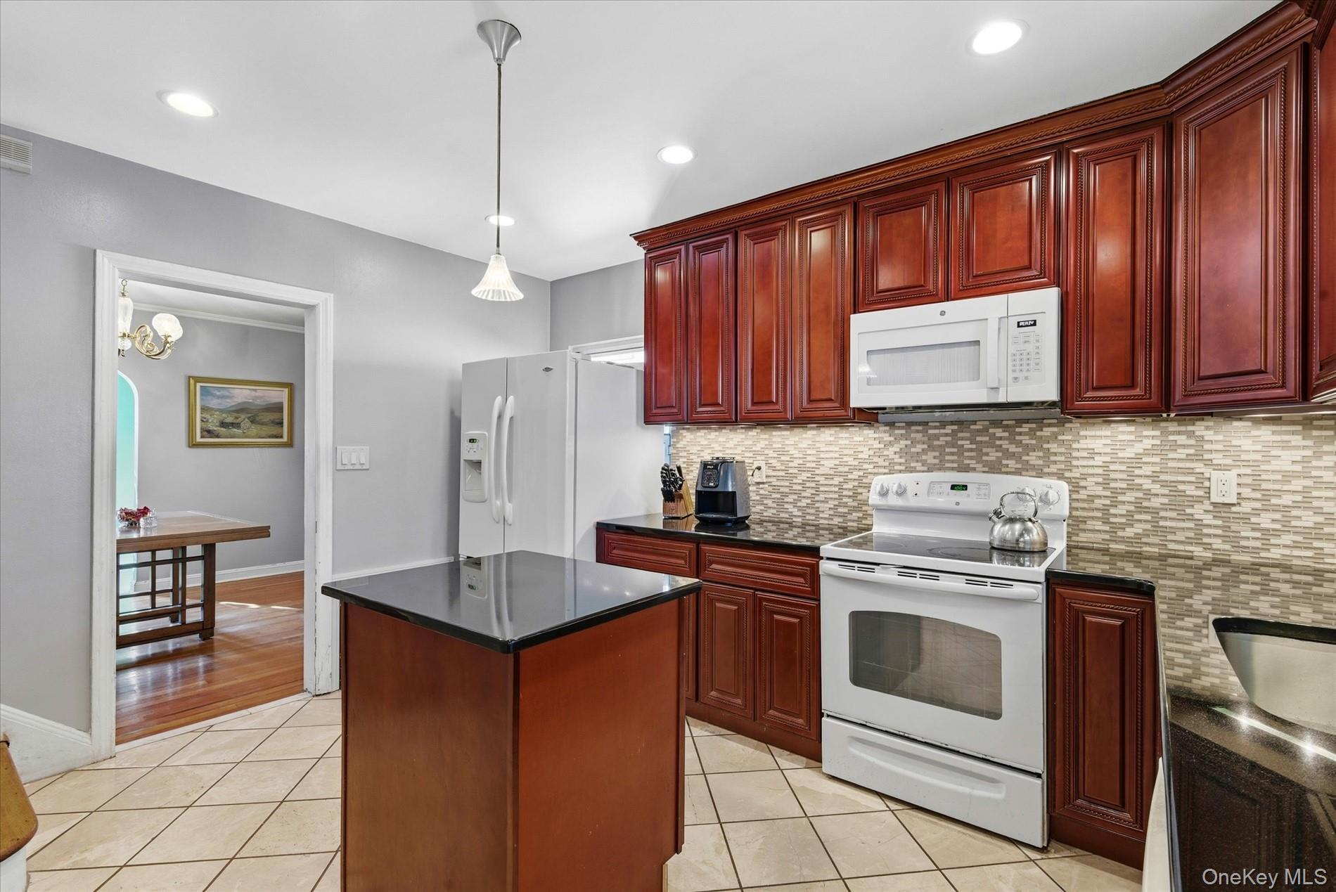 Single Family Grand Central Parkway  Queens, NY 11432, MLS-929525-7