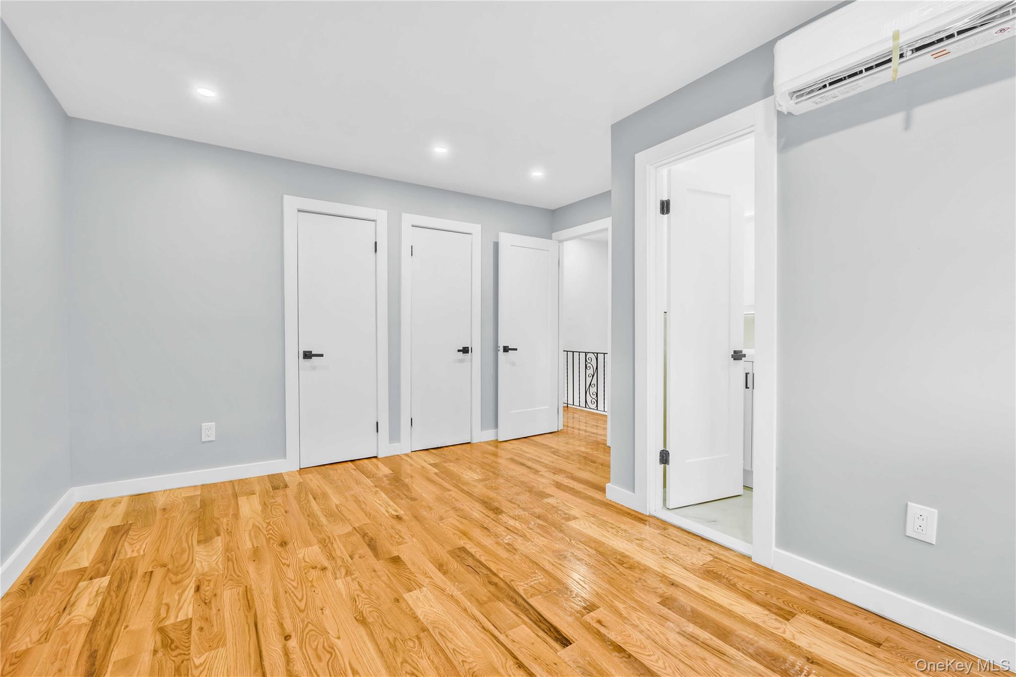 Single Family Hendrix  Brooklyn, NY 11207, MLS-929528-23