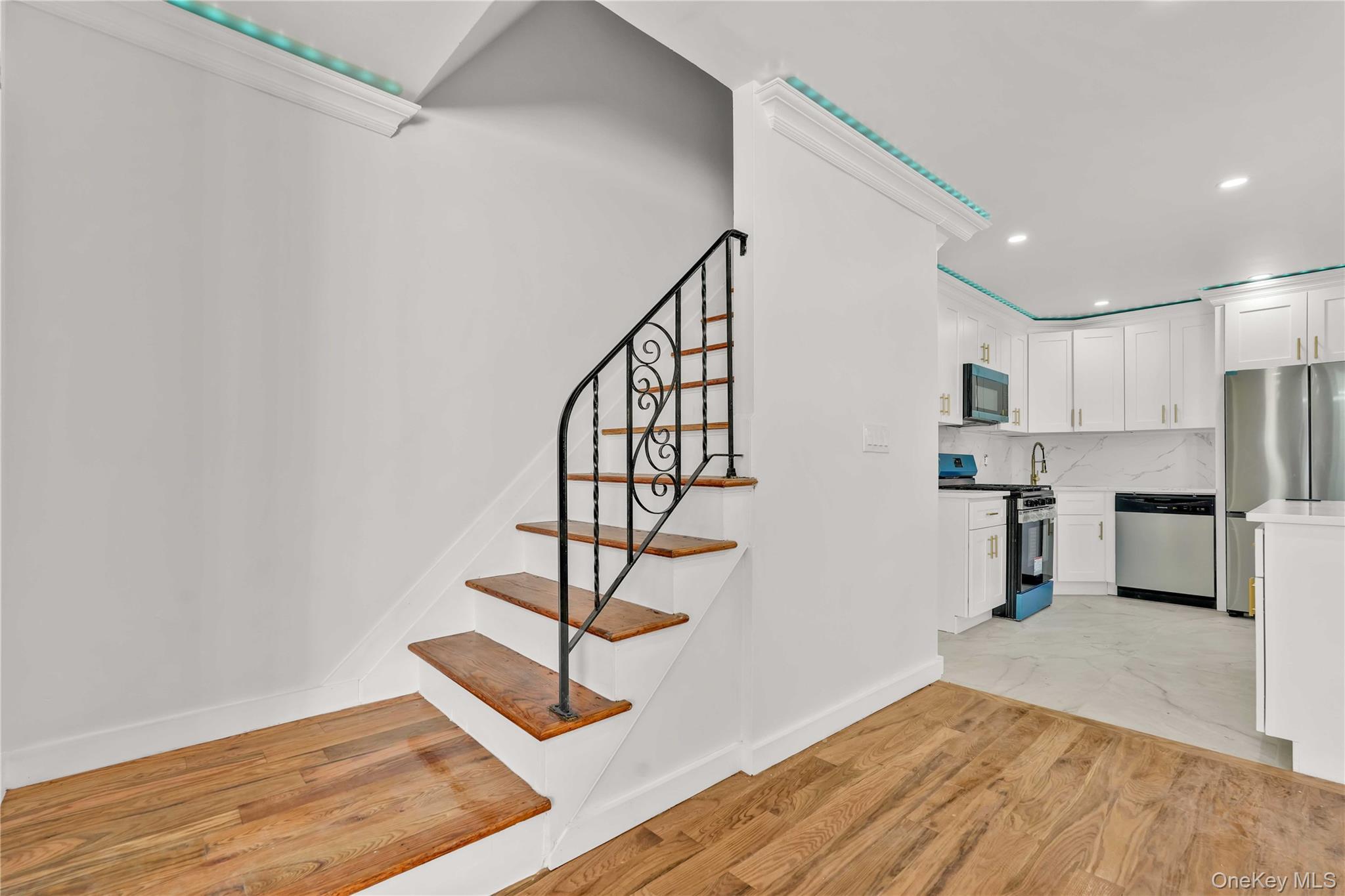 Single Family Hendrix  Brooklyn, NY 11207, MLS-929528-8
