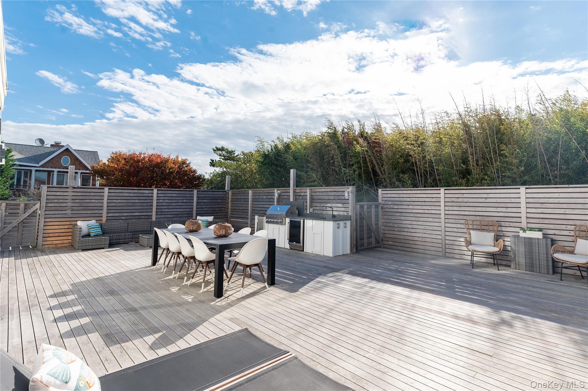 Single Family Atlantic Suffolk County, NY 11770, MLS-929539-24