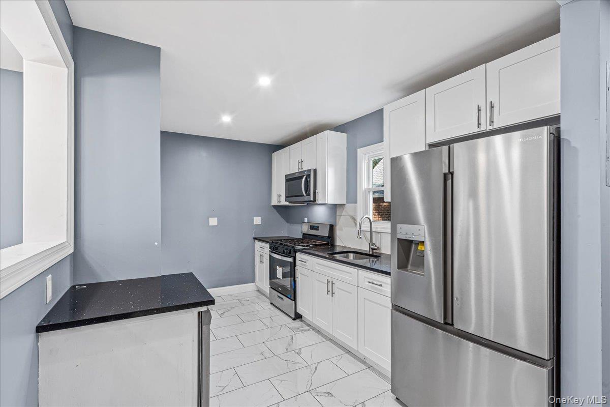 Single Family Whittier  Nassau County, NY 11563, MLS-929542-16