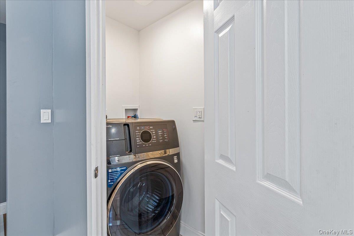 Single Family Whittier  Nassau County, NY 11563, MLS-929542-20