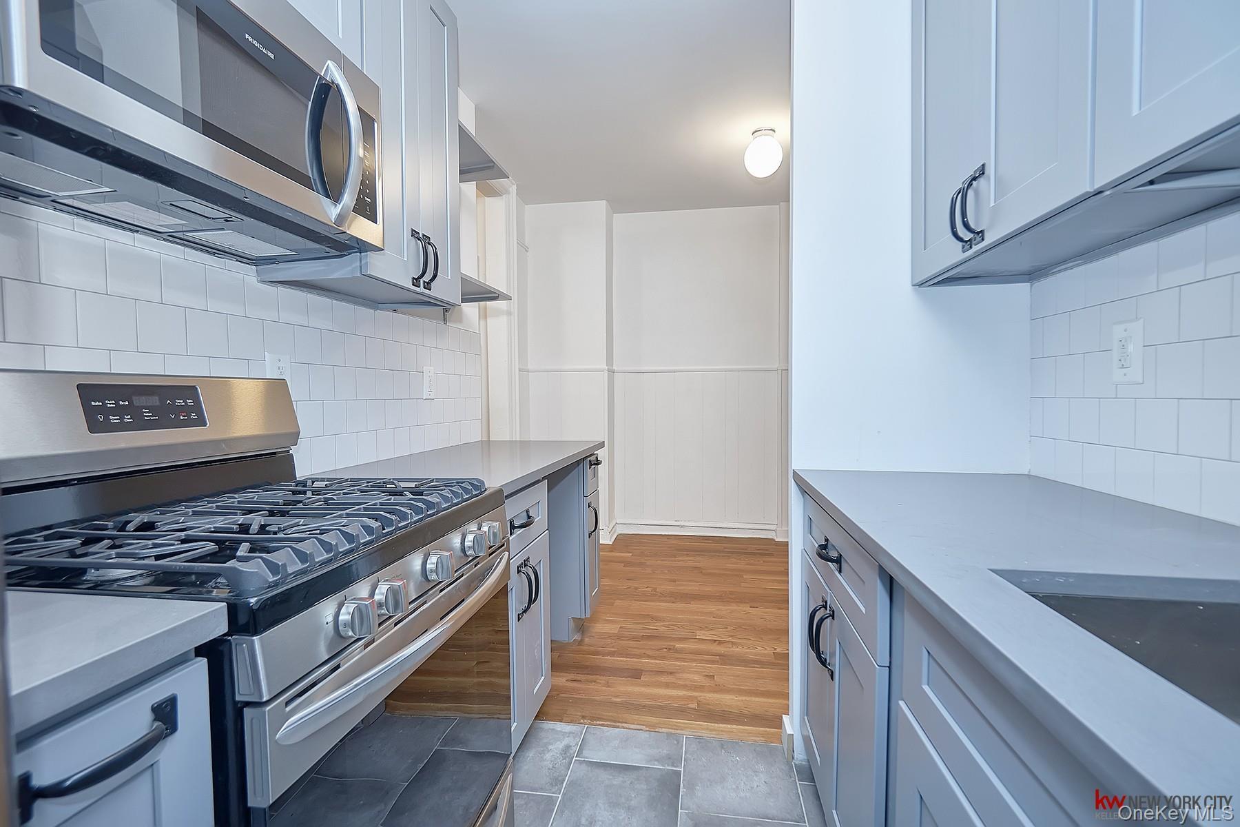 Single Family College  Bronx, NY 10456, MLS-929549-18