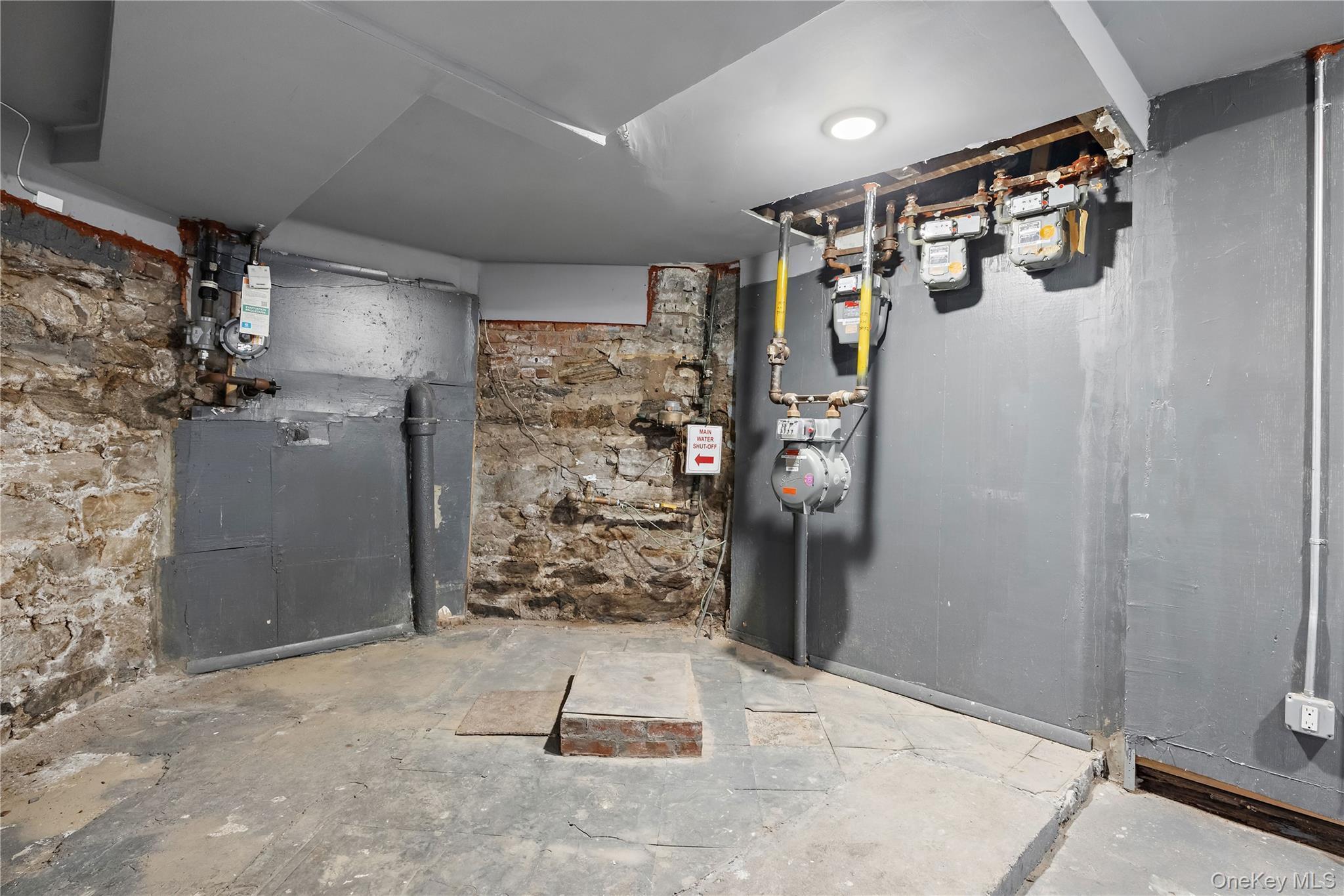 Single Family College  Bronx, NY 10456, MLS-929549-32