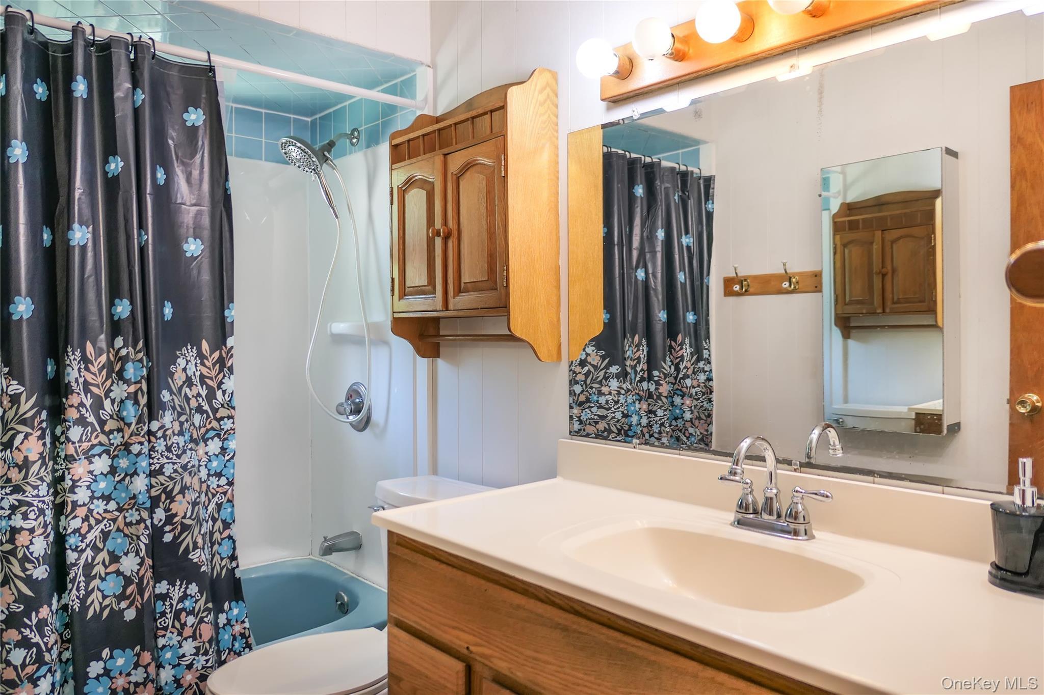 Single Family Hedges Suffolk County, NY 11772, MLS-929560-13